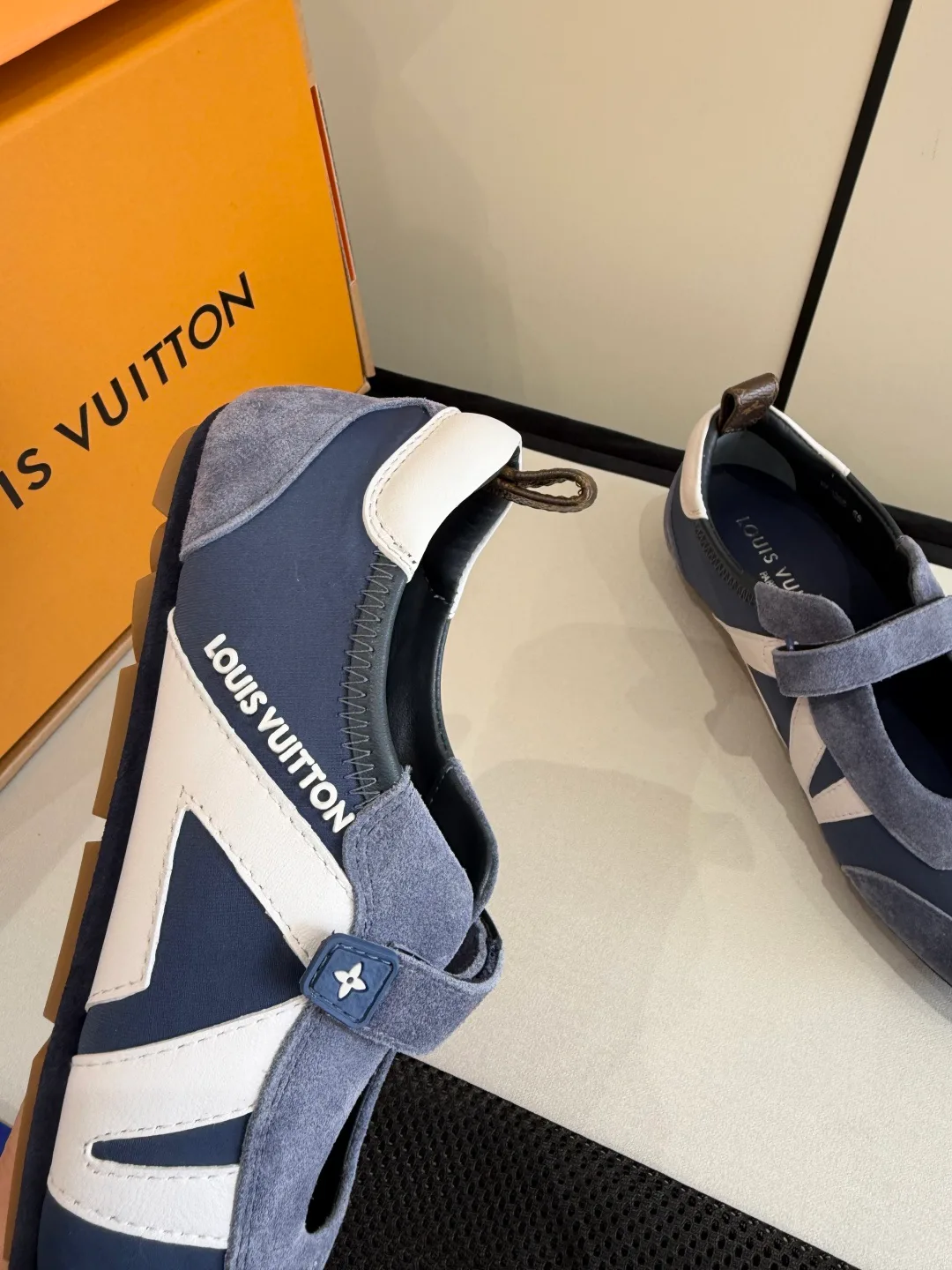 Туфли Женские Louis Vuitton 11440431