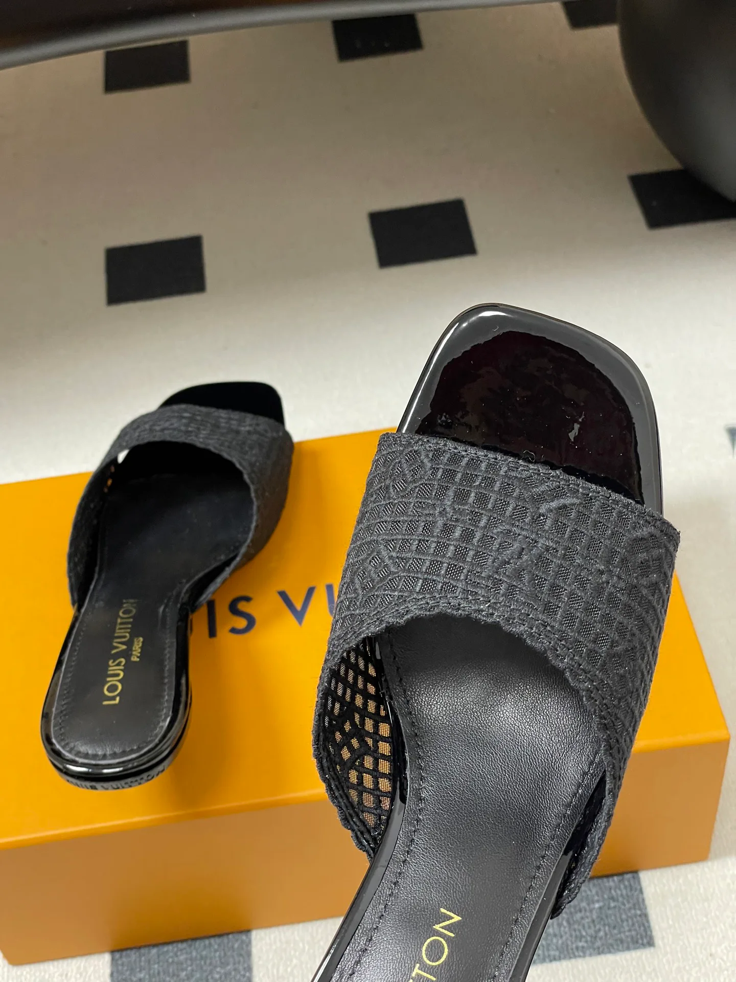 Босоножки Женские Louis Vuitton 13332560