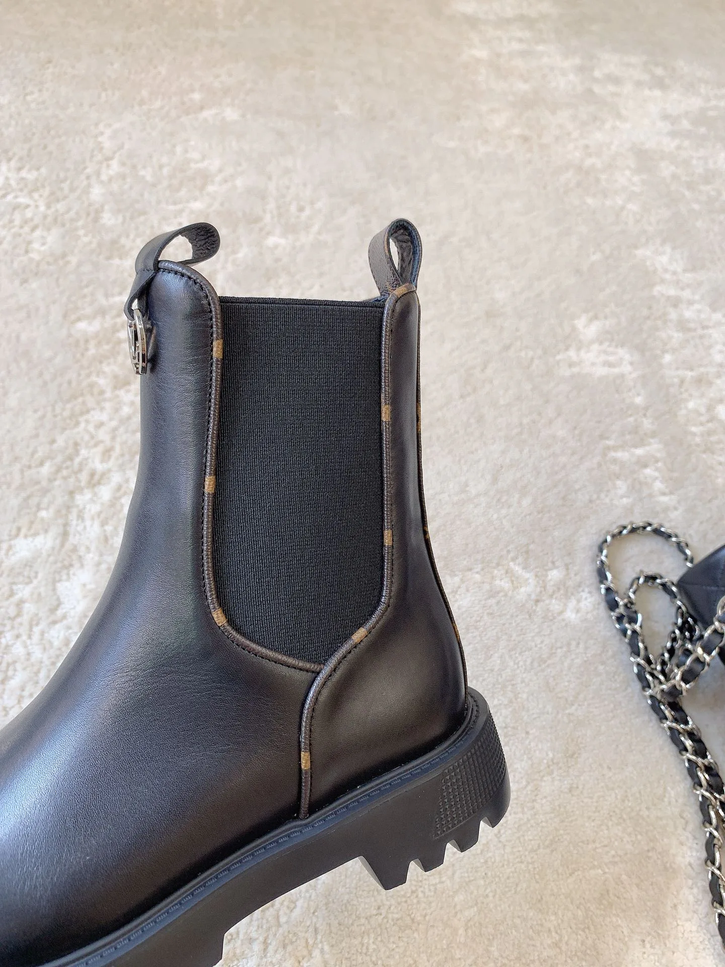 Ботинки Женские Louis Vuitton 18365557