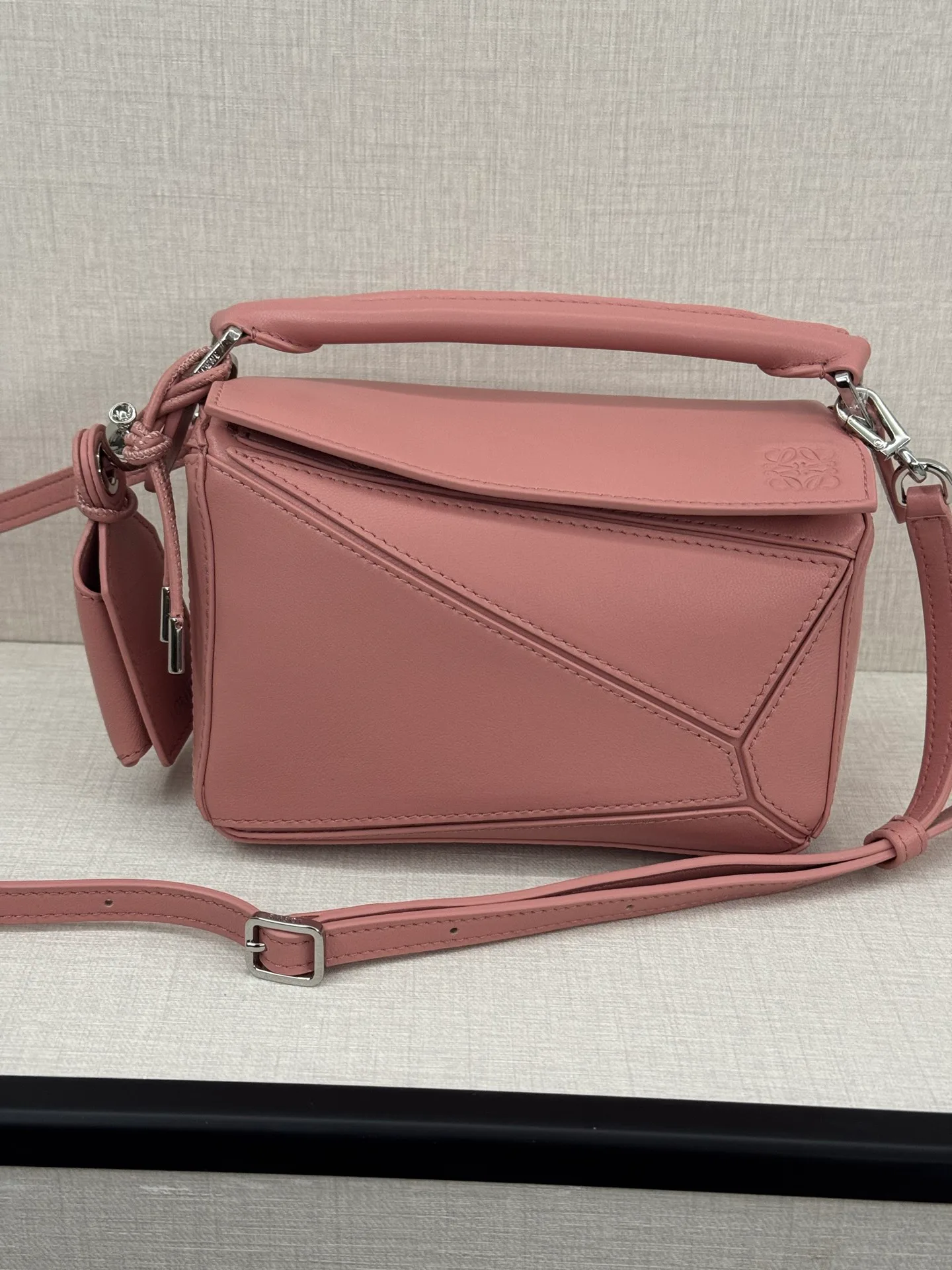 Классические Сумки Женские Loewe 11675858