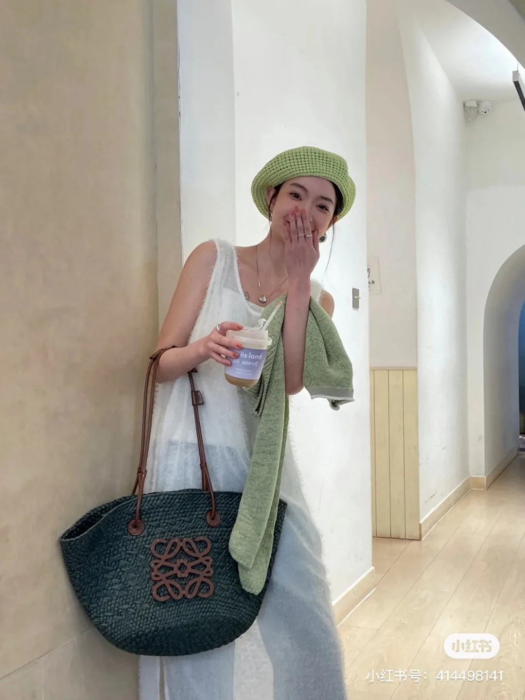 Классические Сумки Женские Loewe 11633349