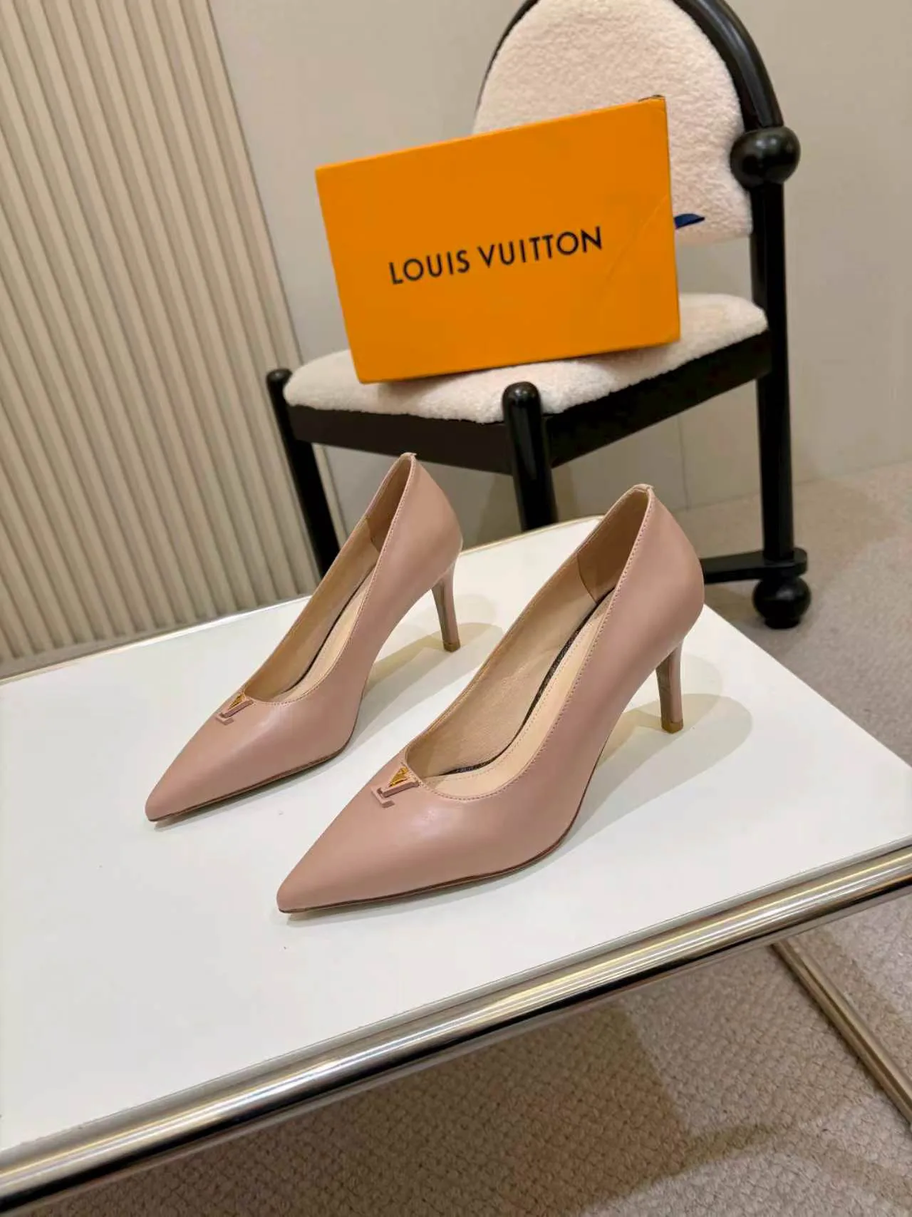 Туфли Женские Louis Vuitton 19763825
