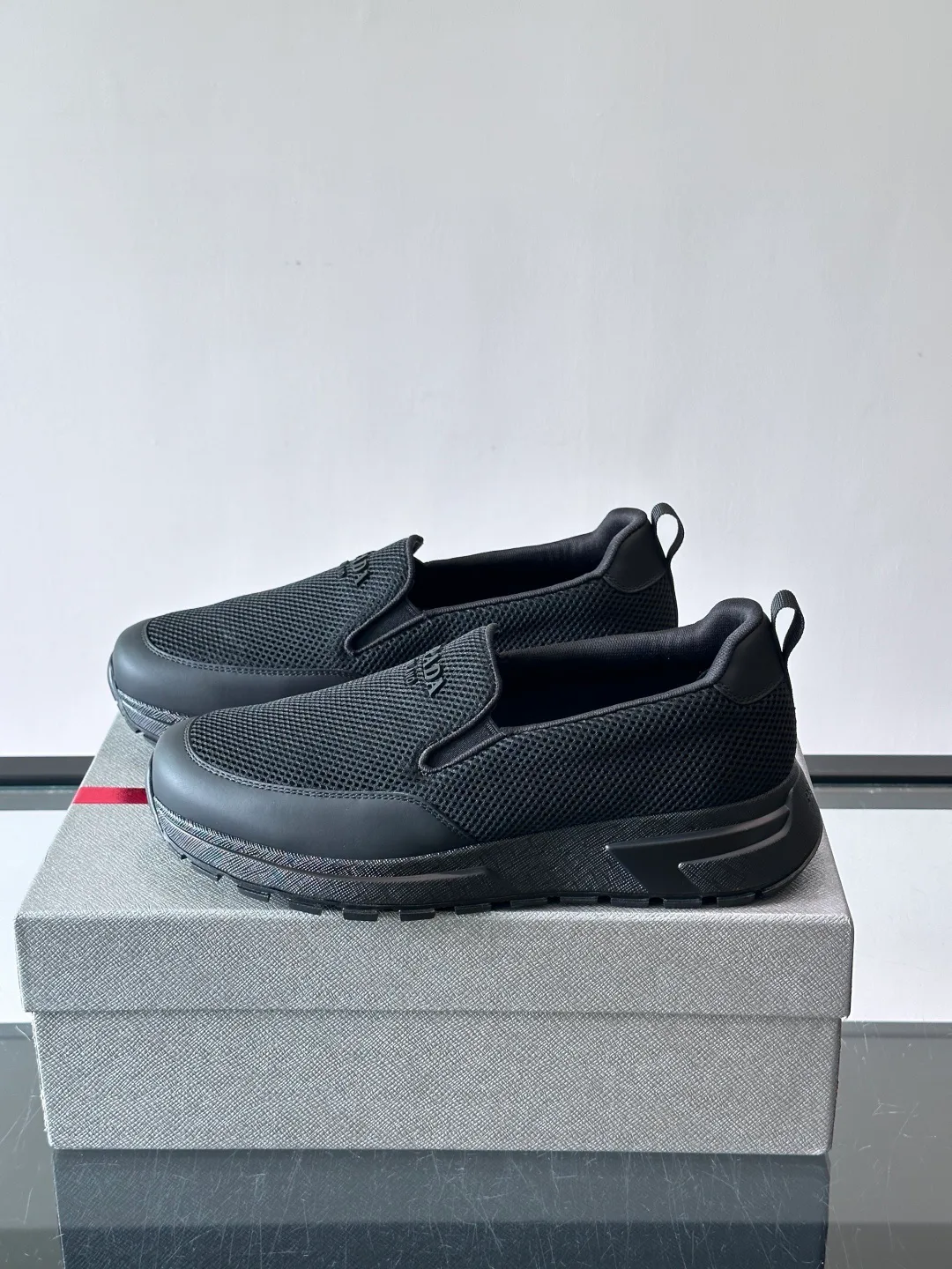 Кроссовки Мужские Prada 17349527