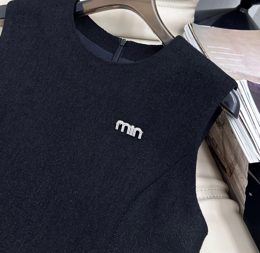 Платья Женские Chanel 18589