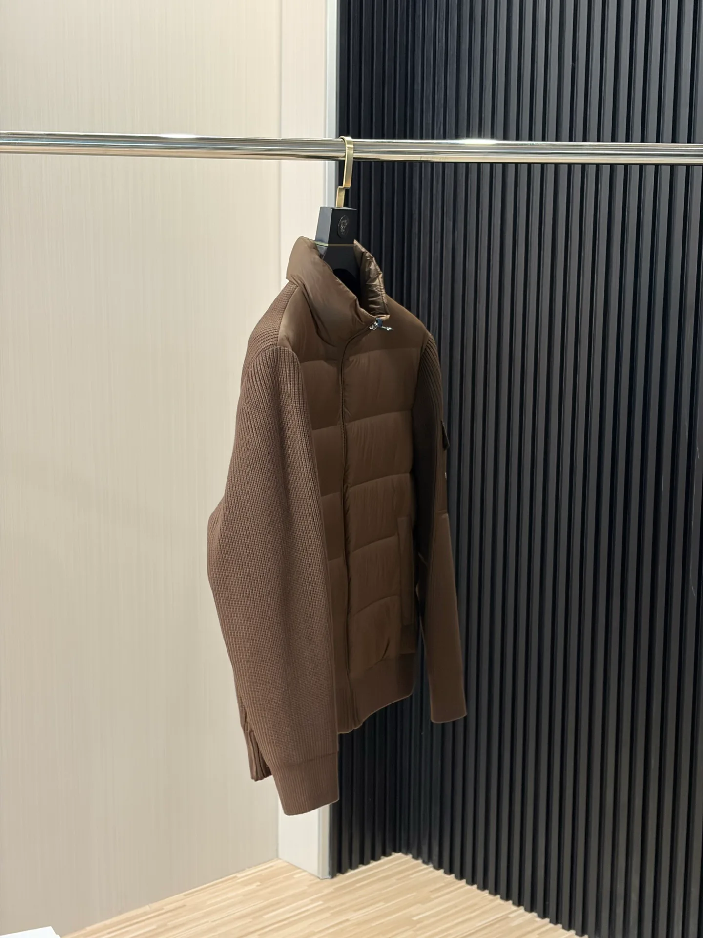 Куртки И Пуховики Женские Moncler 18391736