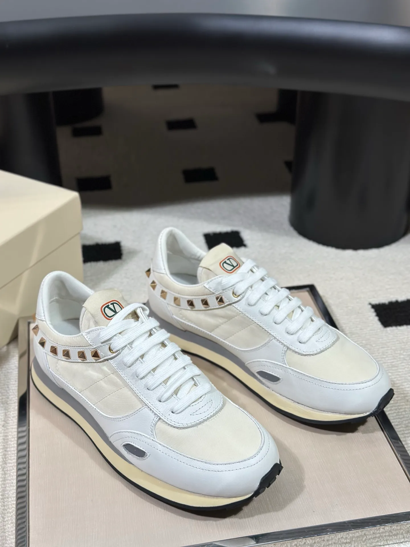 Кроссовки Мужские Valentino 17978704
