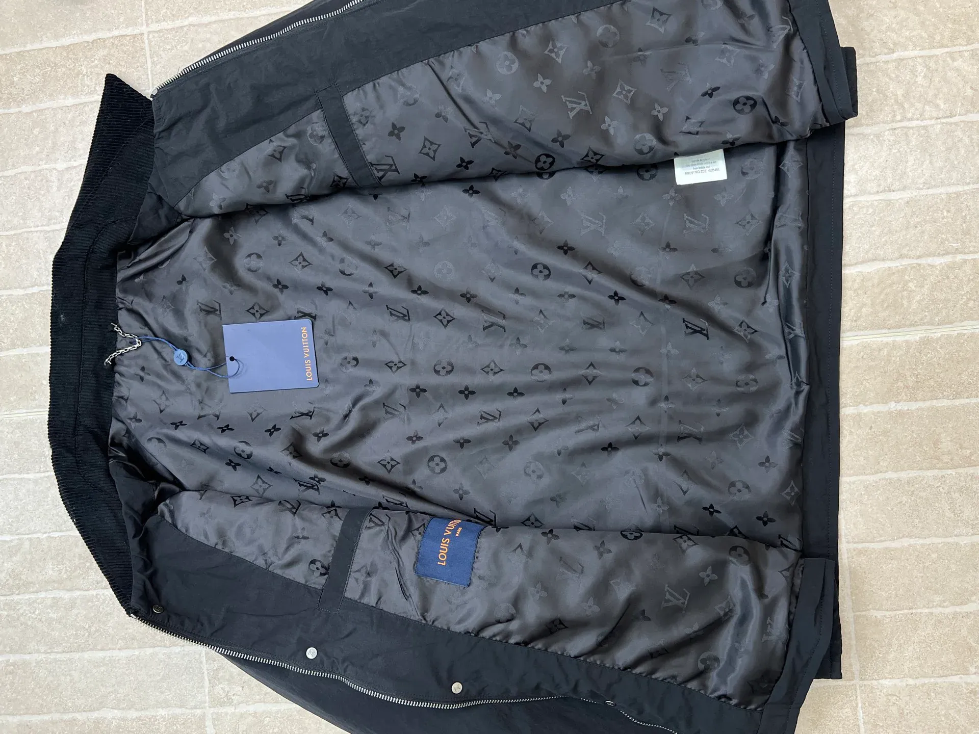 Куртки И Пуховики Мужские Louis Vuitton 1628805