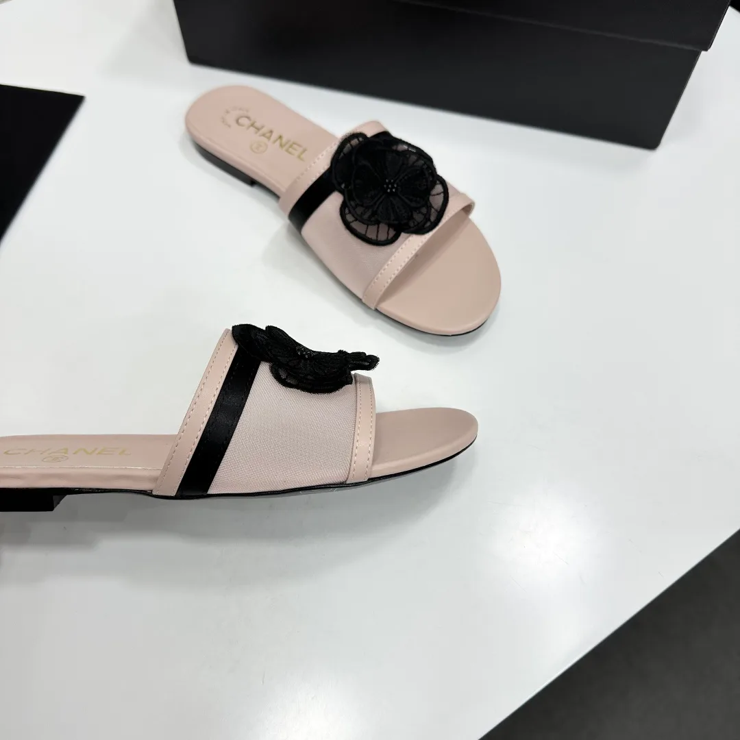 Шлепанцы Женские Chanel 11627932