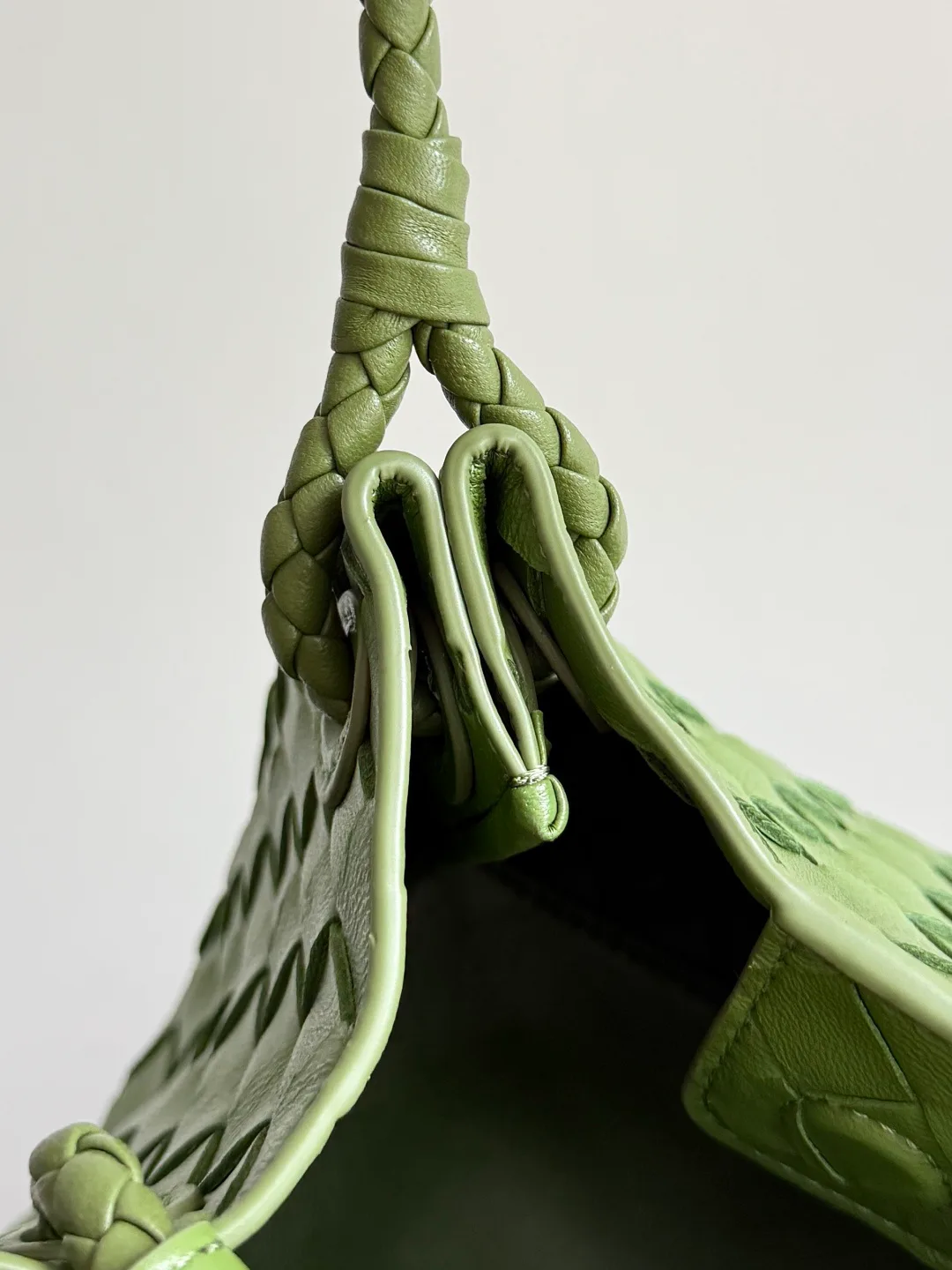 Классические Сумки Женские Bottega Veneta 9988481