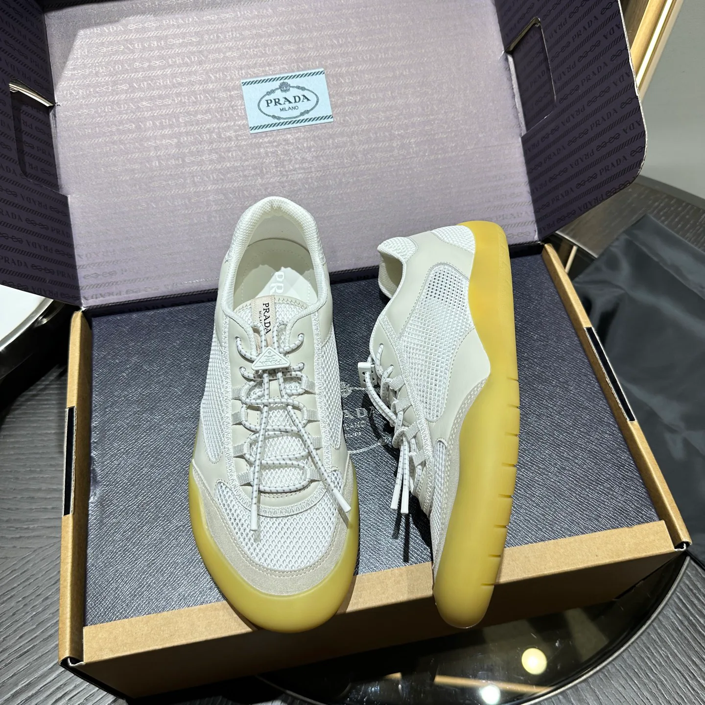 Кроссовки Мужские Prada 18192259