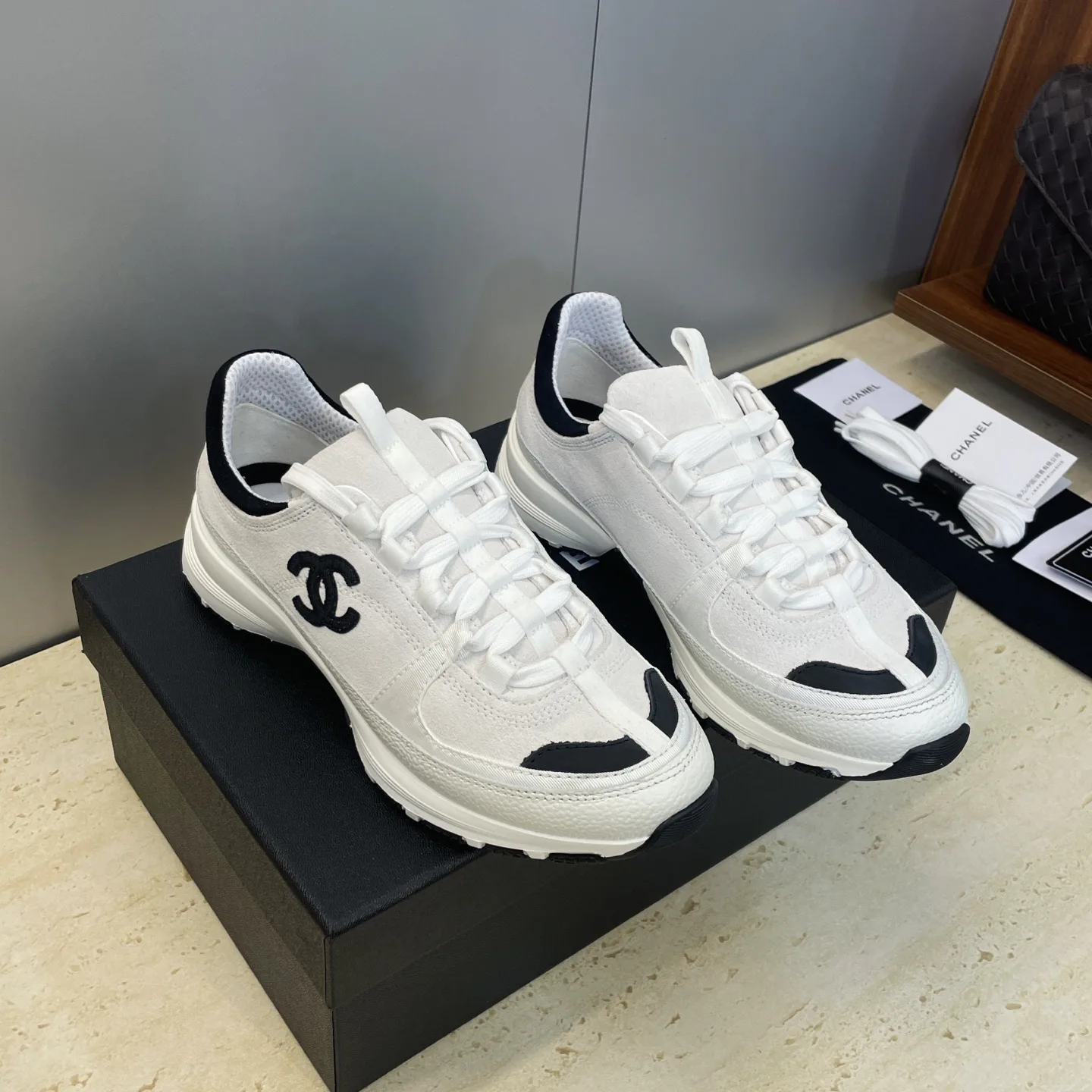 Кроссовки Женские Chanel 11498286