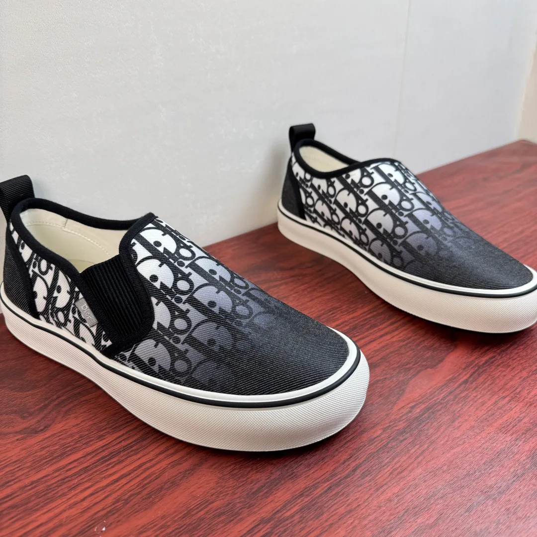 Кроссовки Мужские Christian Dior 18100592
