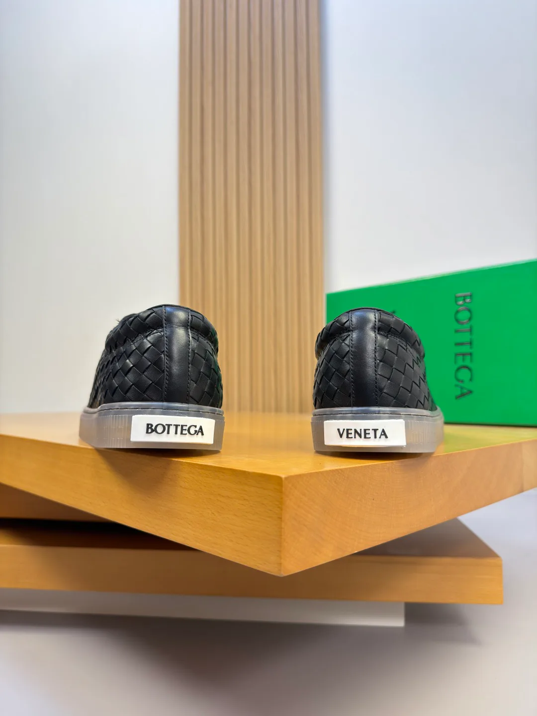 Кроссовки Мужские Bottega Veneta 18744076