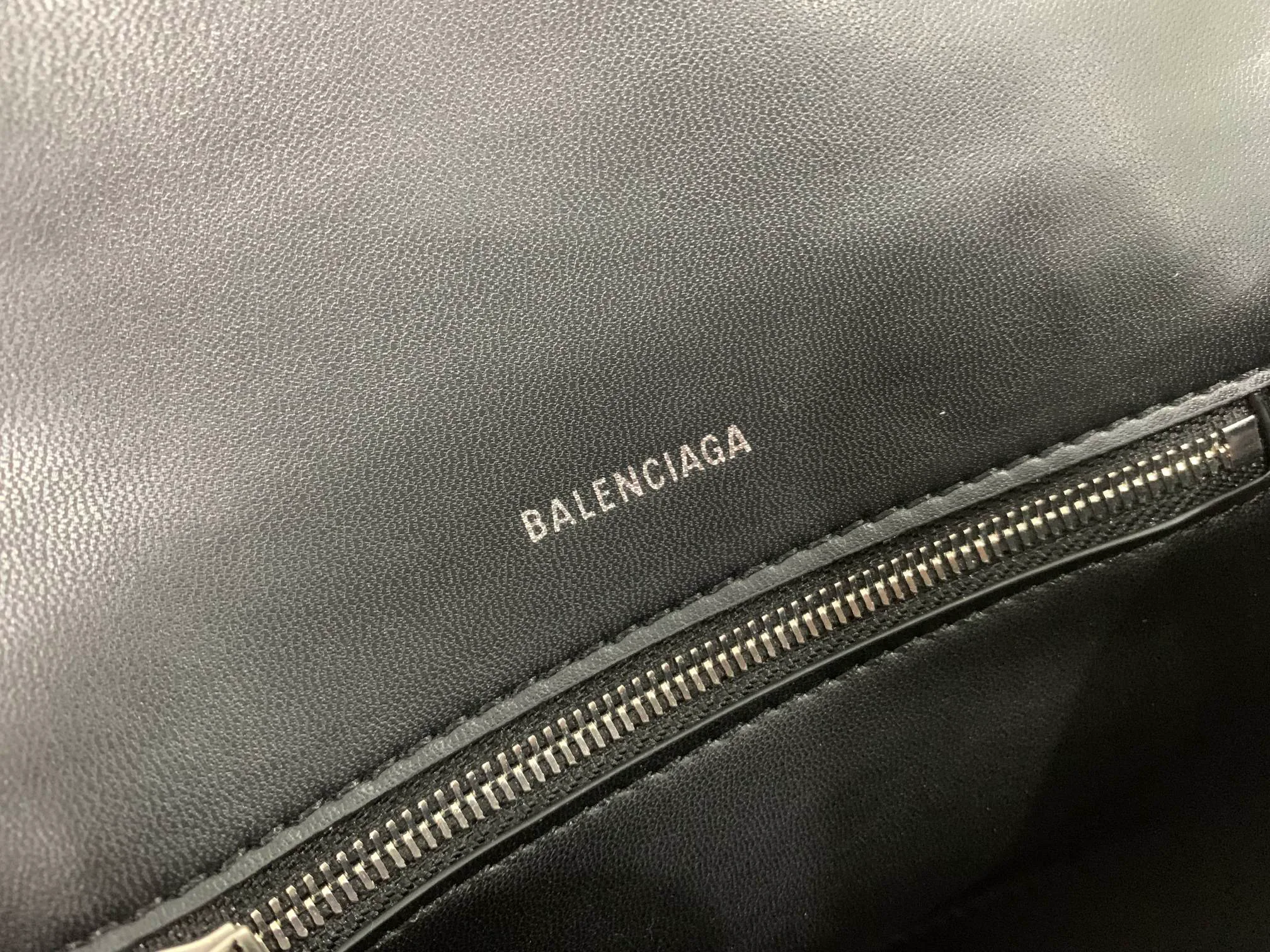 Классические Сумки Женские Balenciaga 11243490
