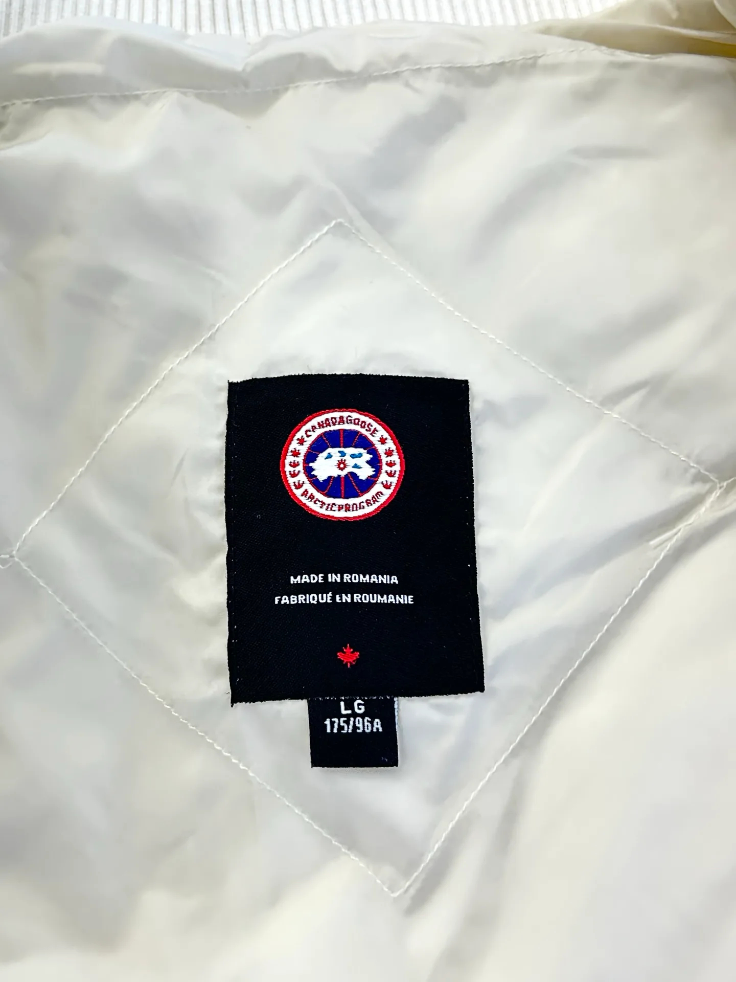 Куртки И Пуховики Мужские Canada Goose 18231169