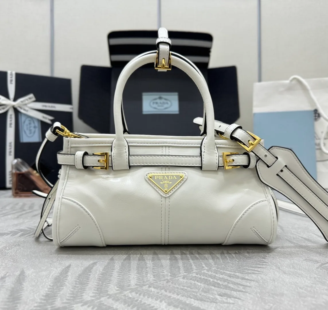 Сумки На Ремне Женские Prada 11682127