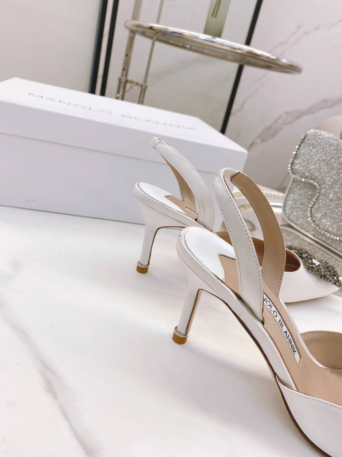 Туфли Женские Manolo Blahnik 18482412