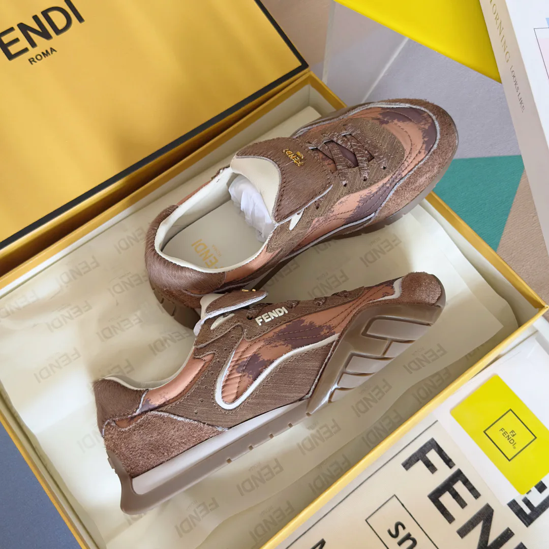 Кроссовки Женские Fendi 217579