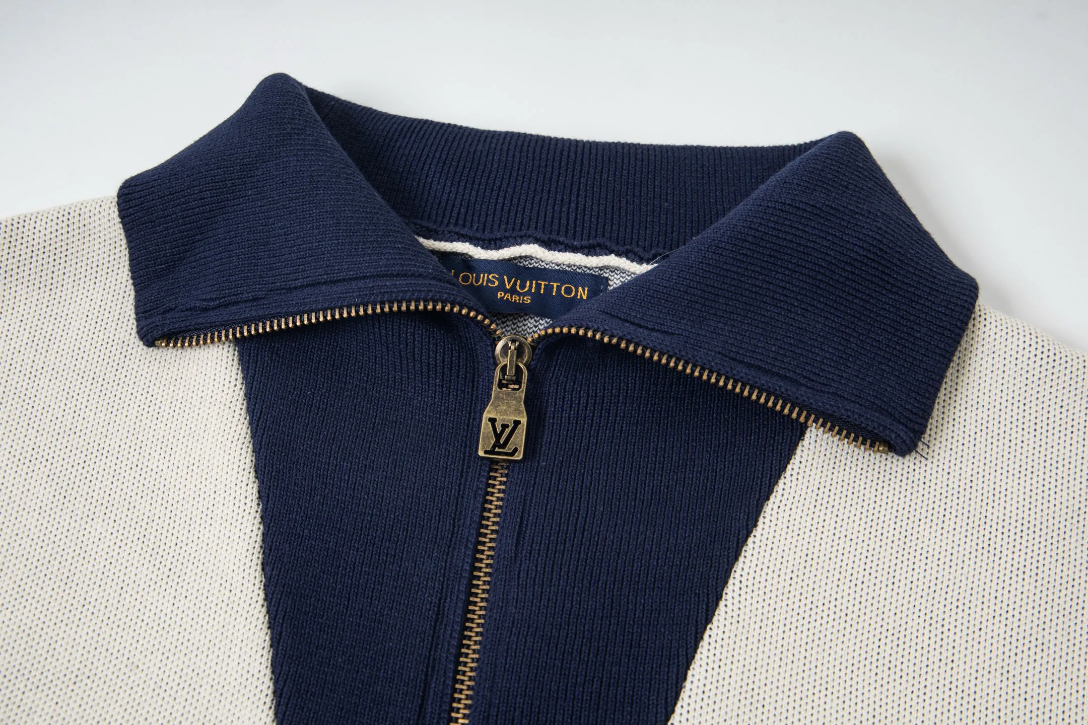 Куртки И Пуховики Мужские Louis Vuitton 3324169