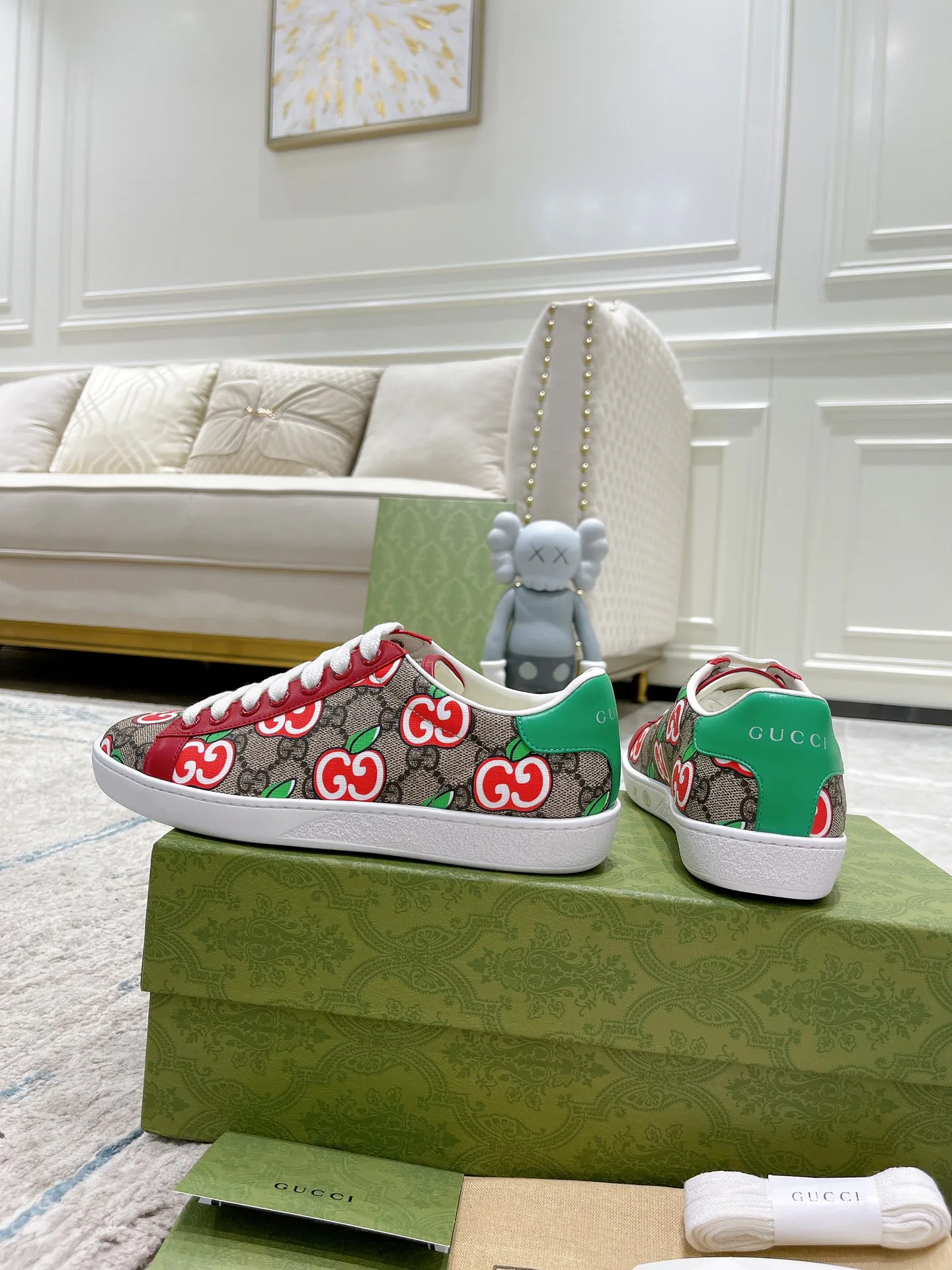 Кроссовки Женские Gucci 17620446