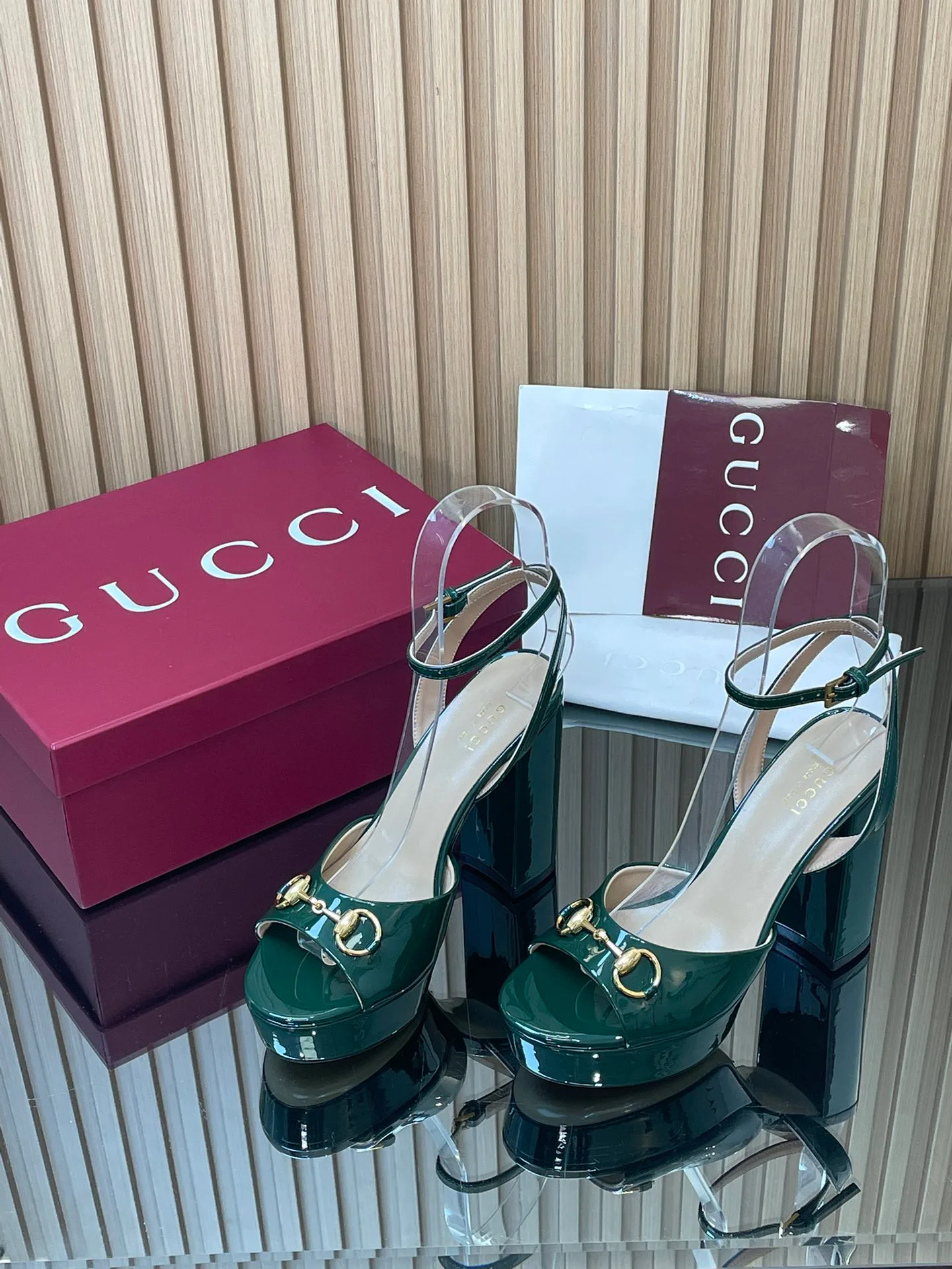 Босоножки Женские Gucci 11616304