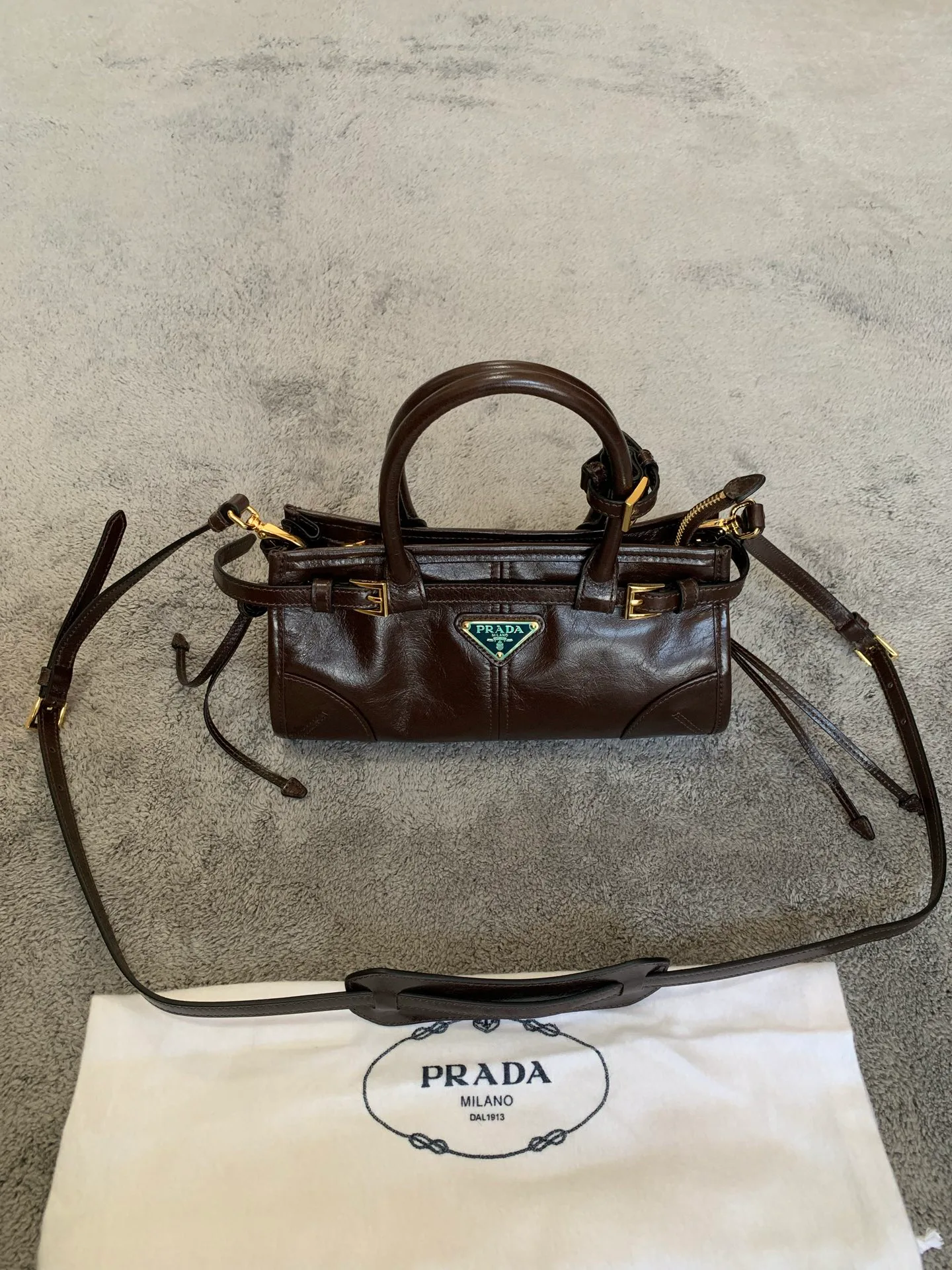 Классические Сумки Женские Prada 11910644