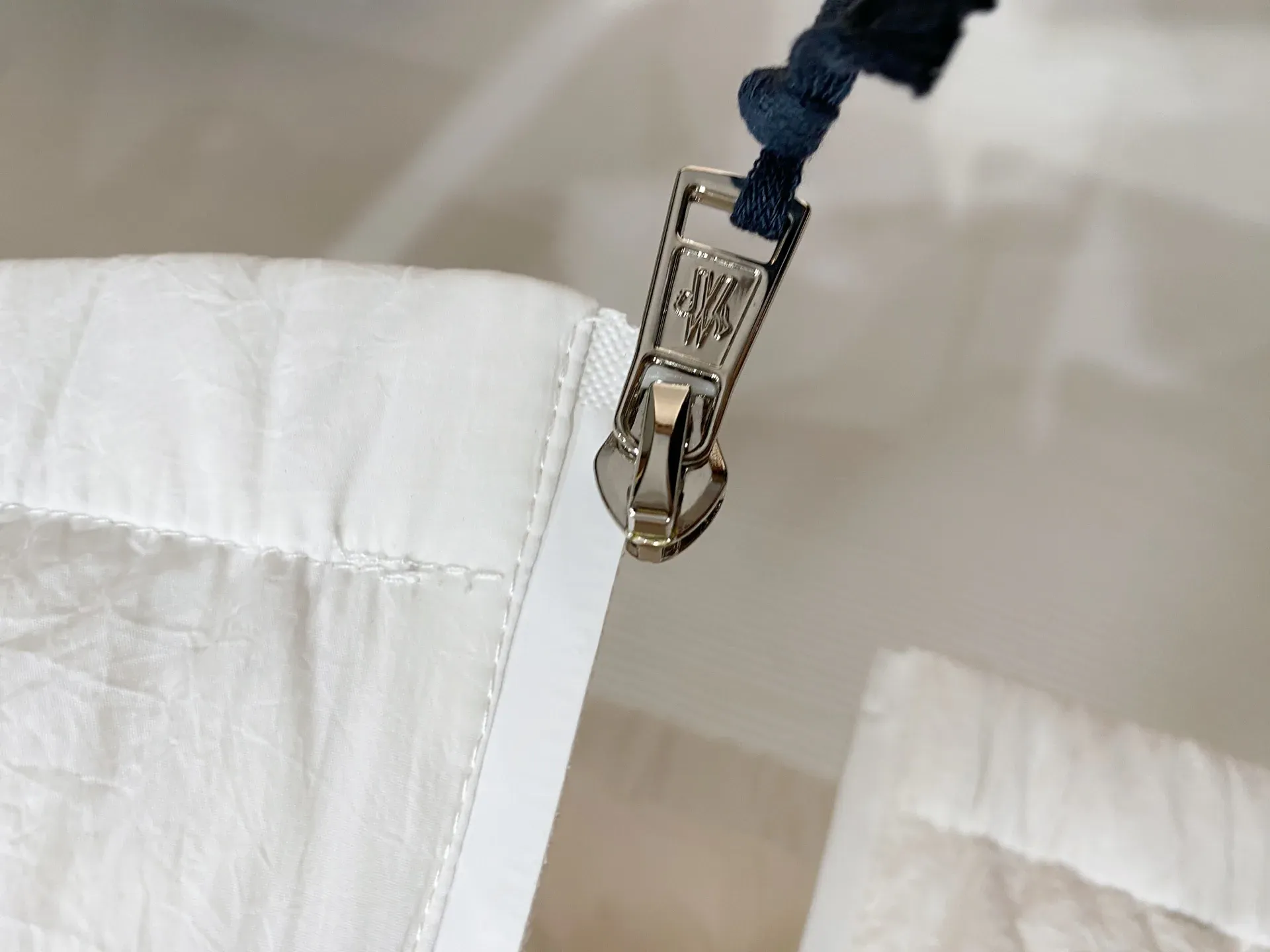 Куртки И Пуховики Мужские Moncler 619018