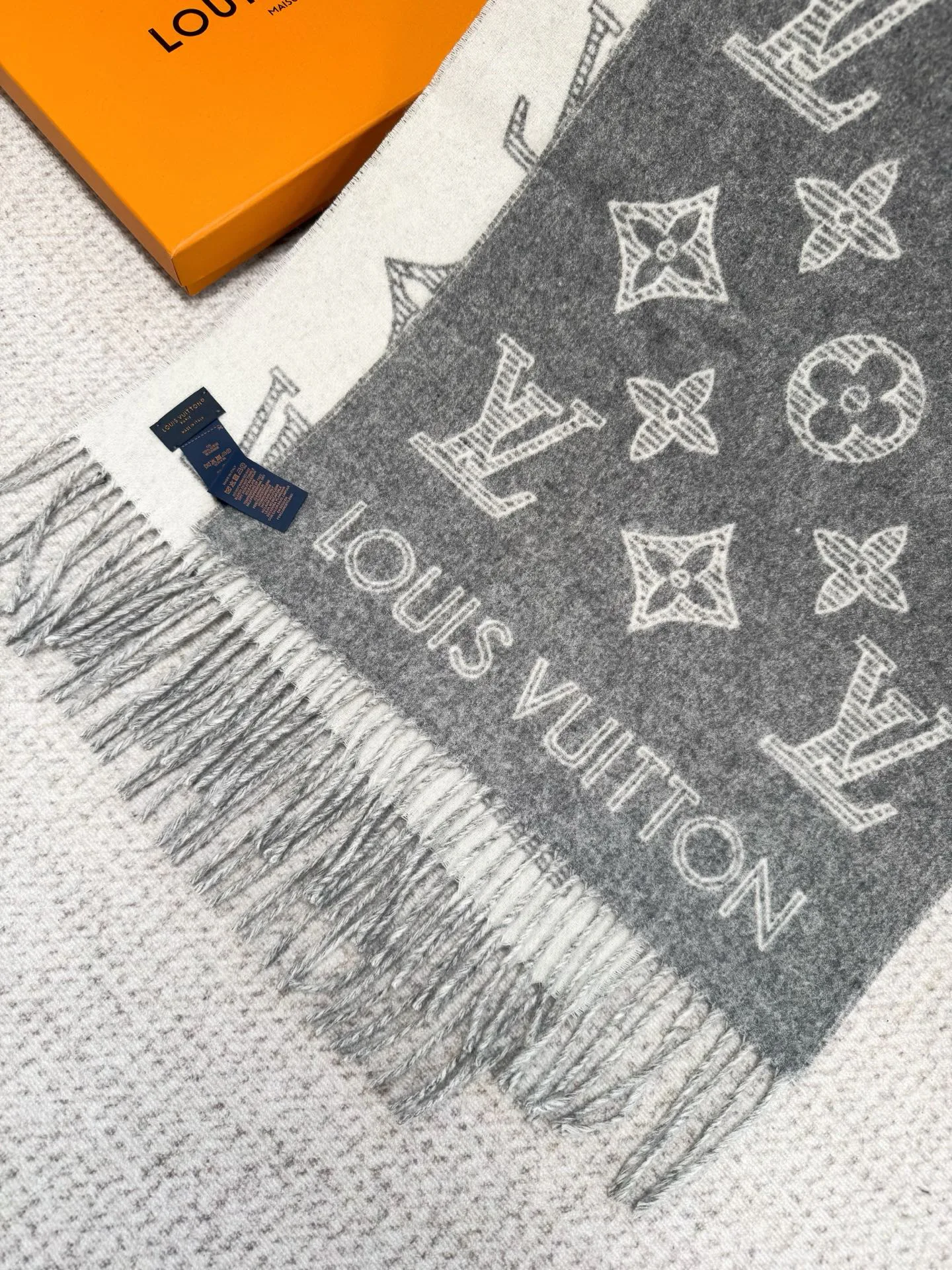 Шарфы Louis Vuitton 1326219