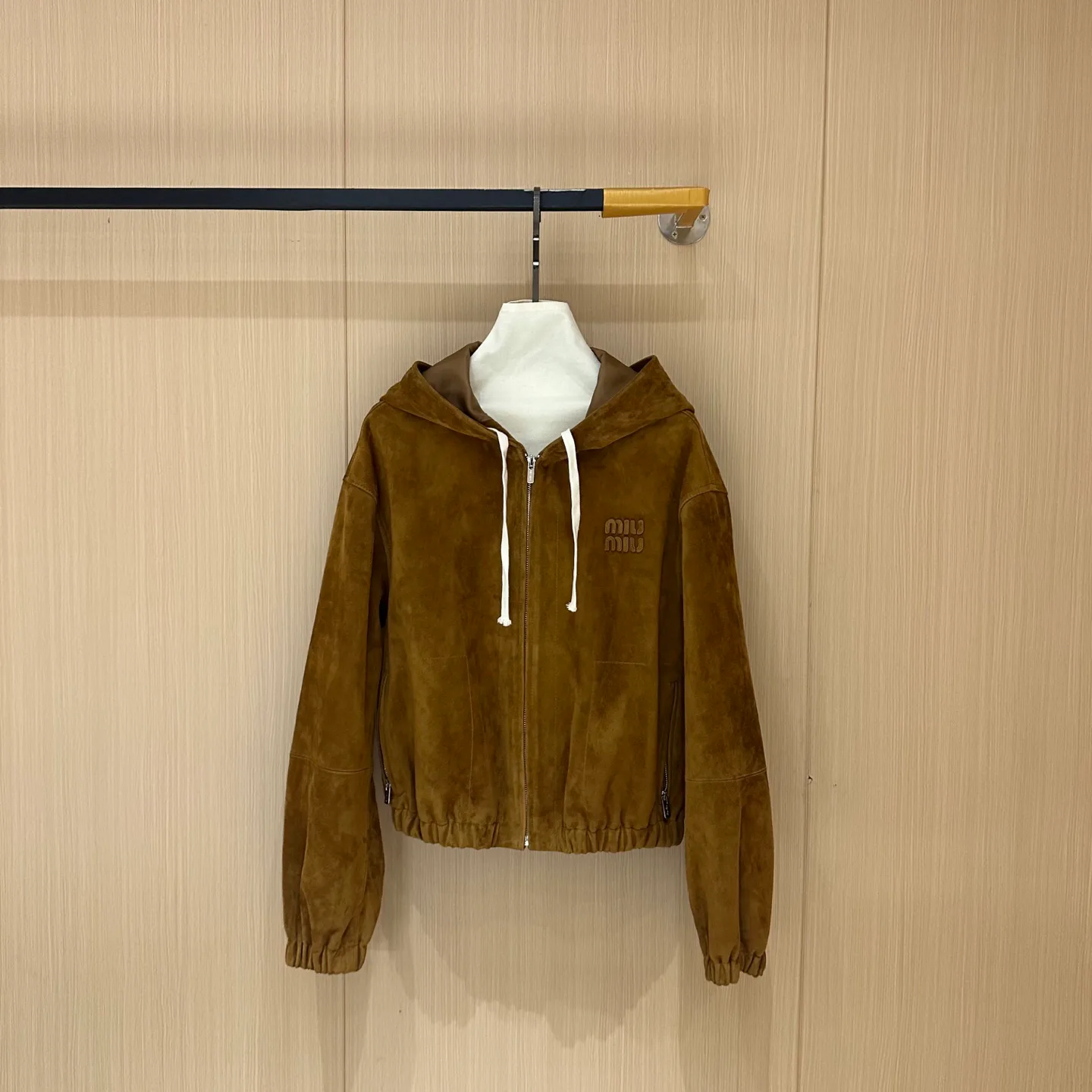 Кожаные Куртки И Дублёнки Женские Miu Miu 13458774