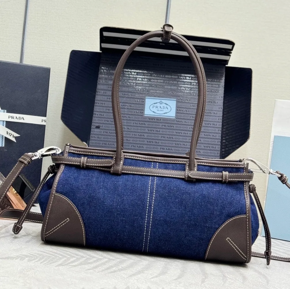 Сумки На Ремне Женские Prada 11682104