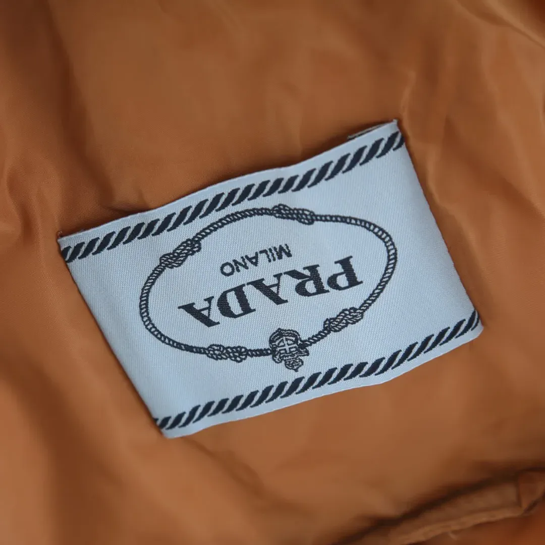 Пуховики Женские Prada 126153