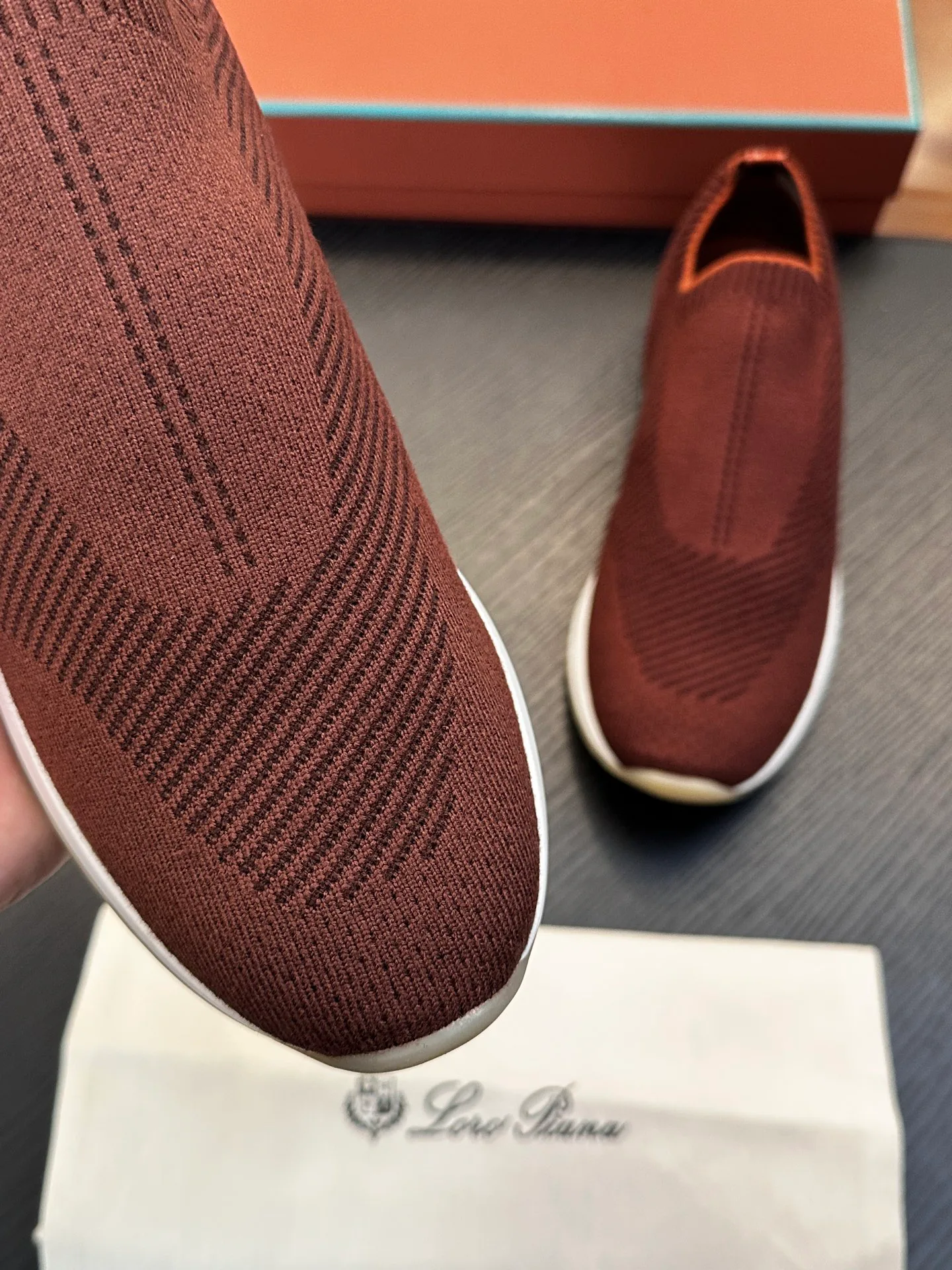 Кроссовки Женские Loro Piana 18266948