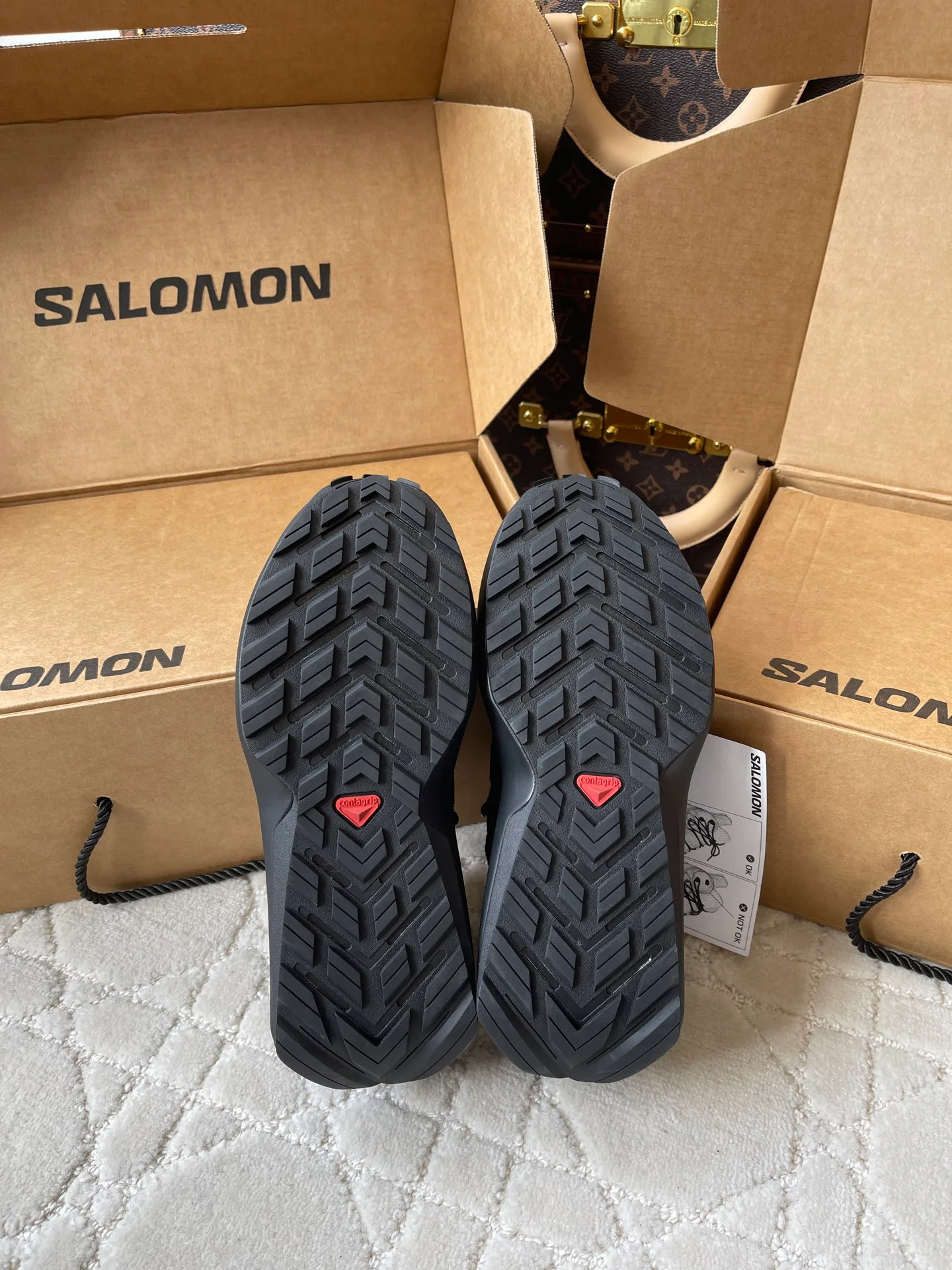 Кроссовки Женские Salomon 18039051