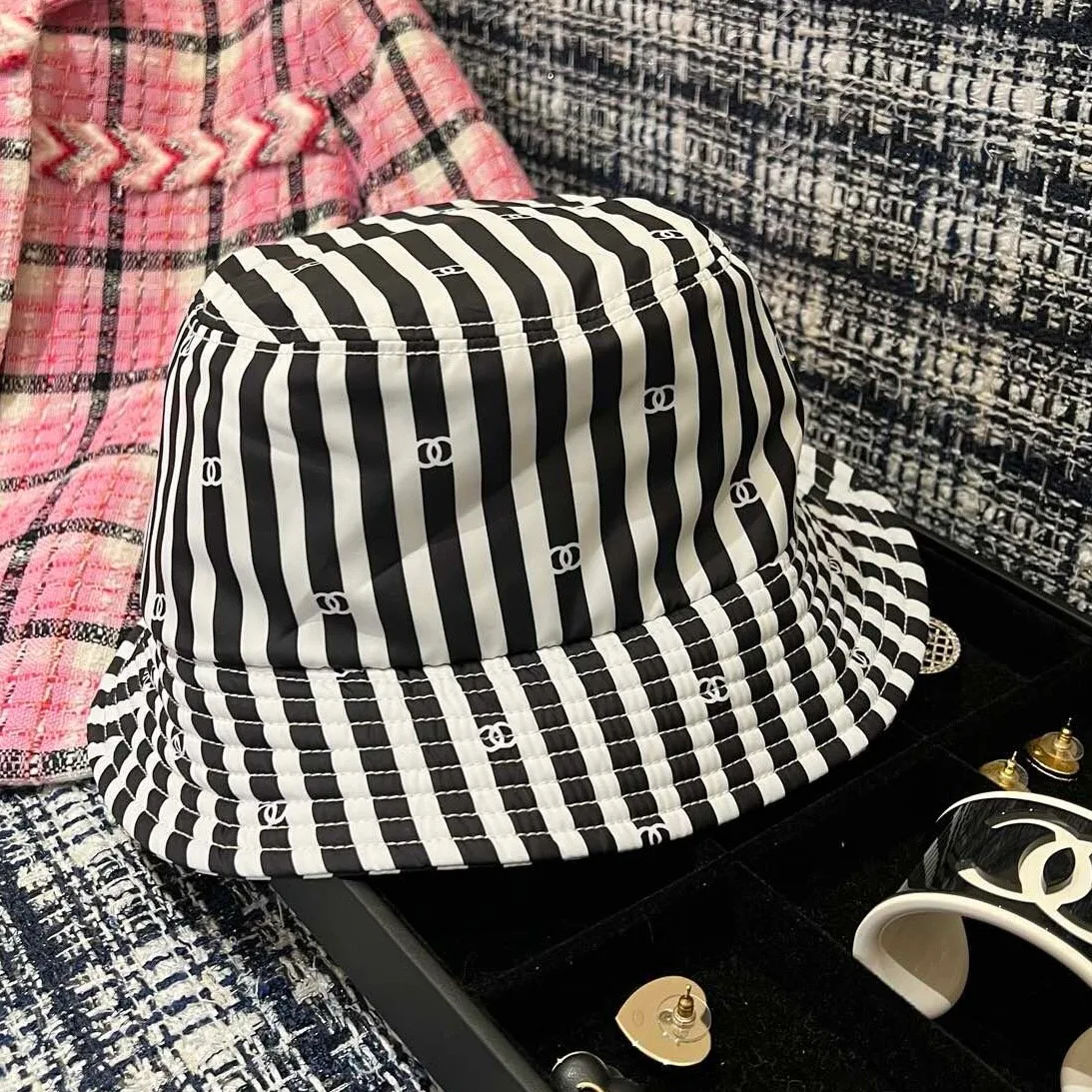 Головные Уборы Chanel 10056463