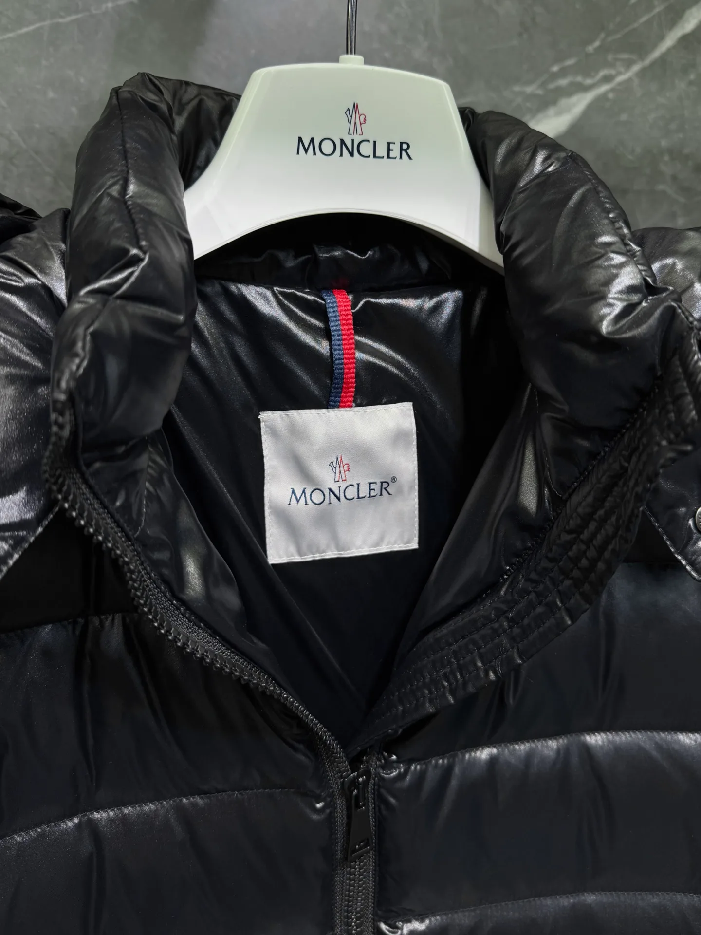 Куртки И Пуховики Женские Moncler 18184457