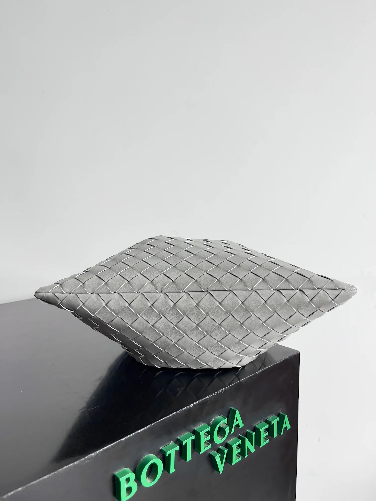 Сумки На Ремне Женские Bottega Veneta 11255479