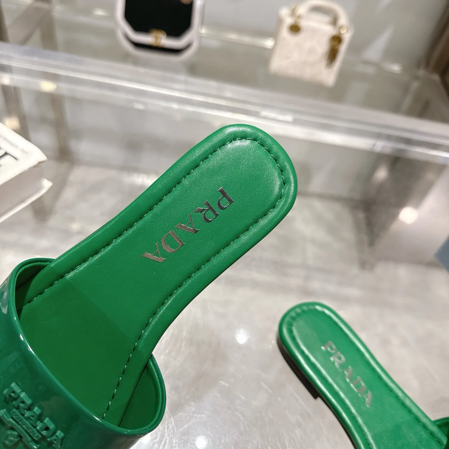 Шлепанцы Женские Prada 490964