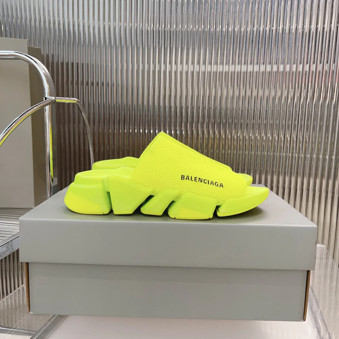 Шлепанцы Женские Balenciaga 17182660