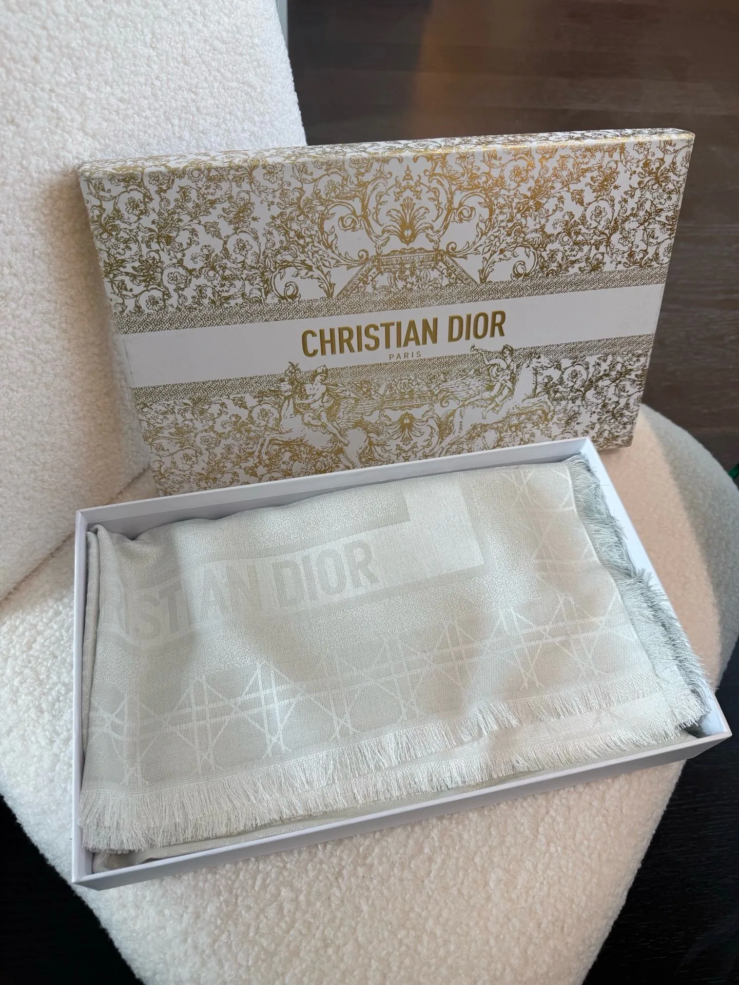 Шарфы Christian Dior 17495676