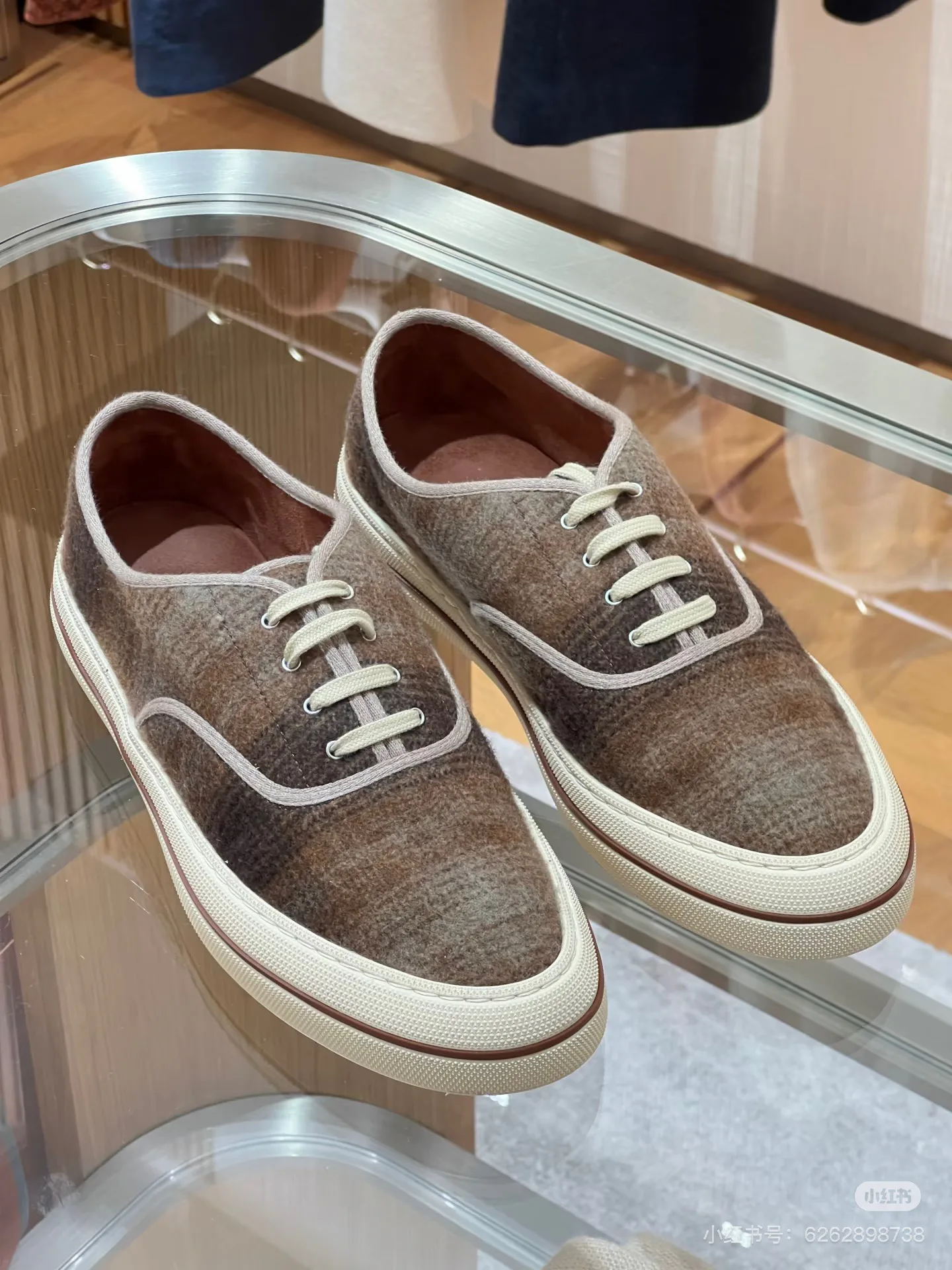 Кроссовки Женские Loro Piana 18258094