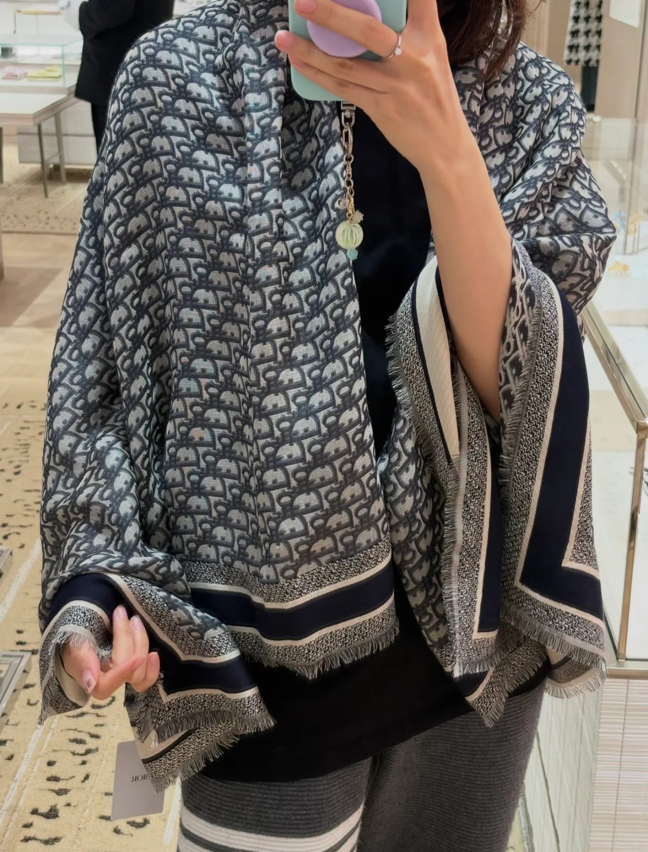 Шарфы Christian Dior 18627134
