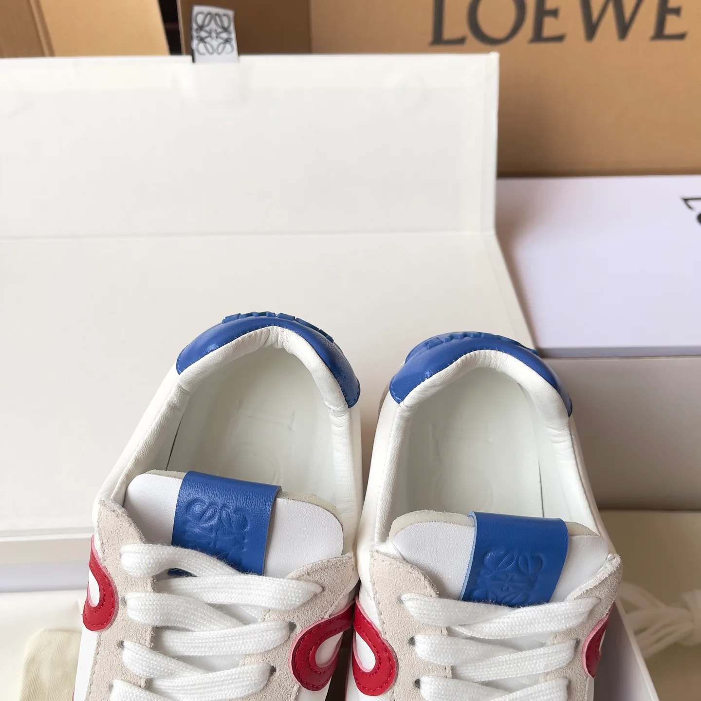 Кроссовки Женские Loewe 18781781