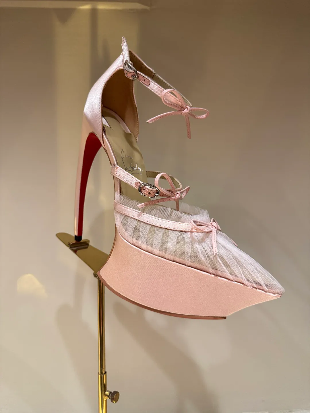 Туфли Женские Christian Louboutin 4743753