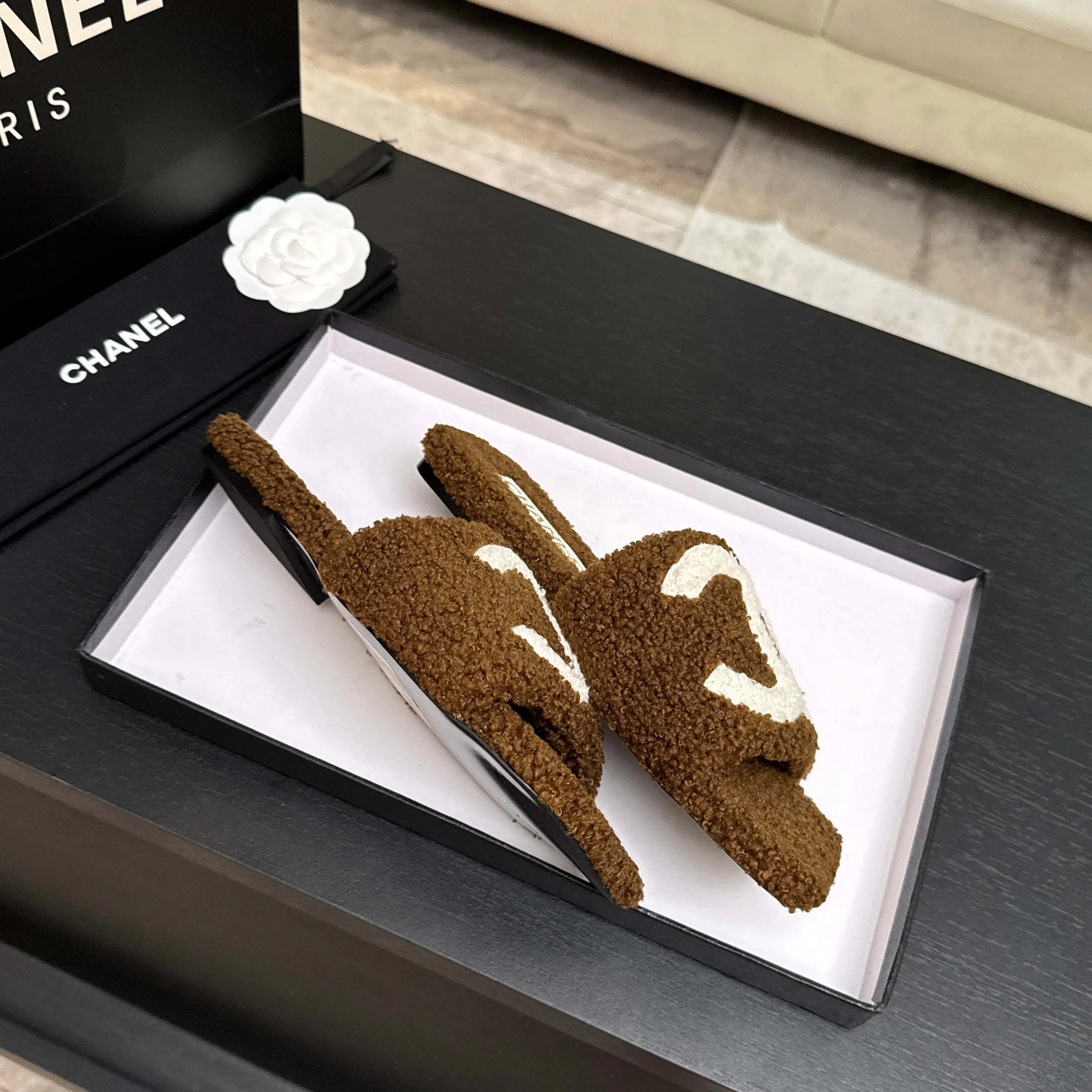 Тапочки Женские Chanel 18501008
