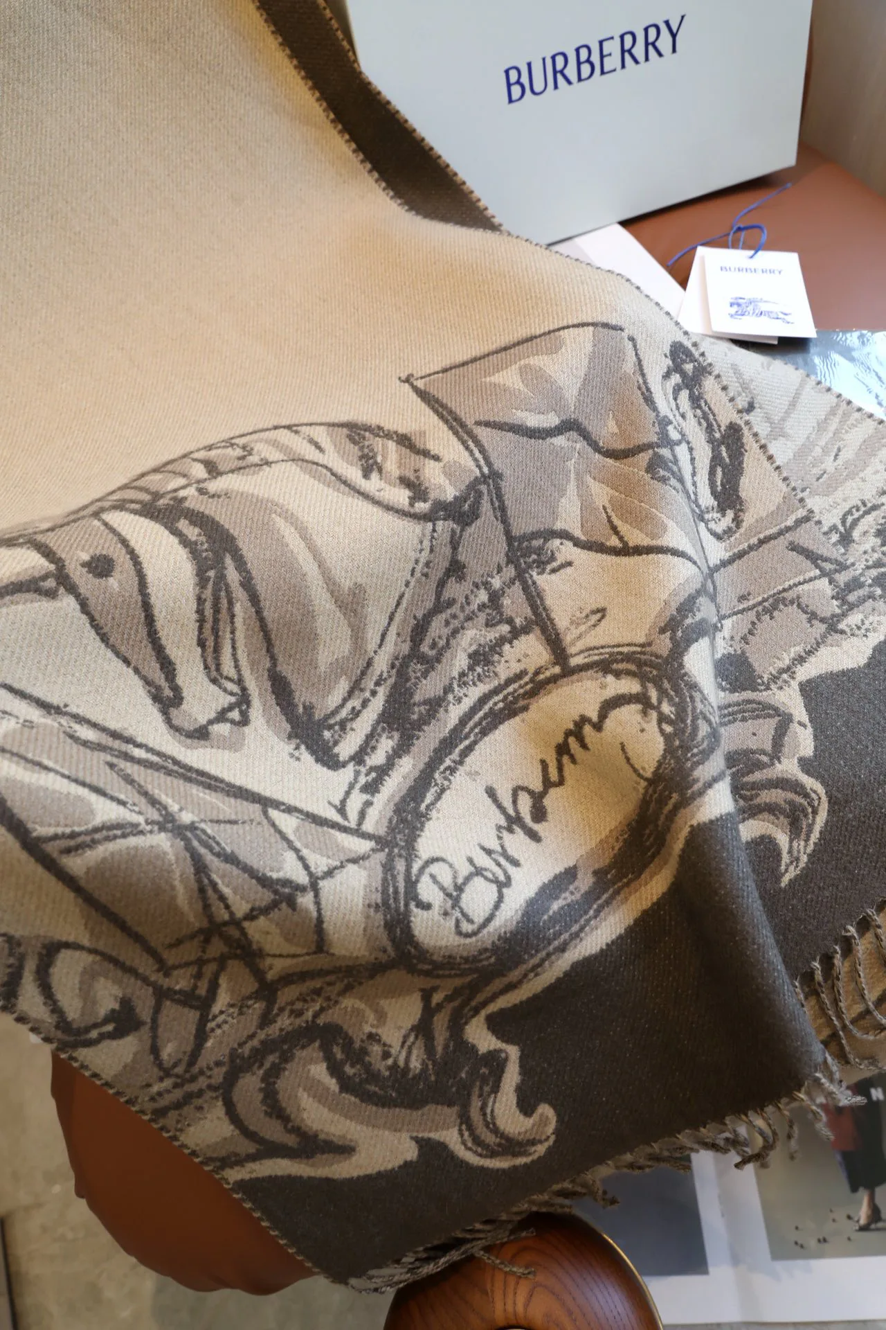 Шарфы Burberry 2273368