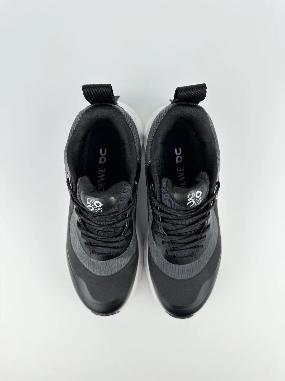 Кроссовки Женские Loewe 11228559