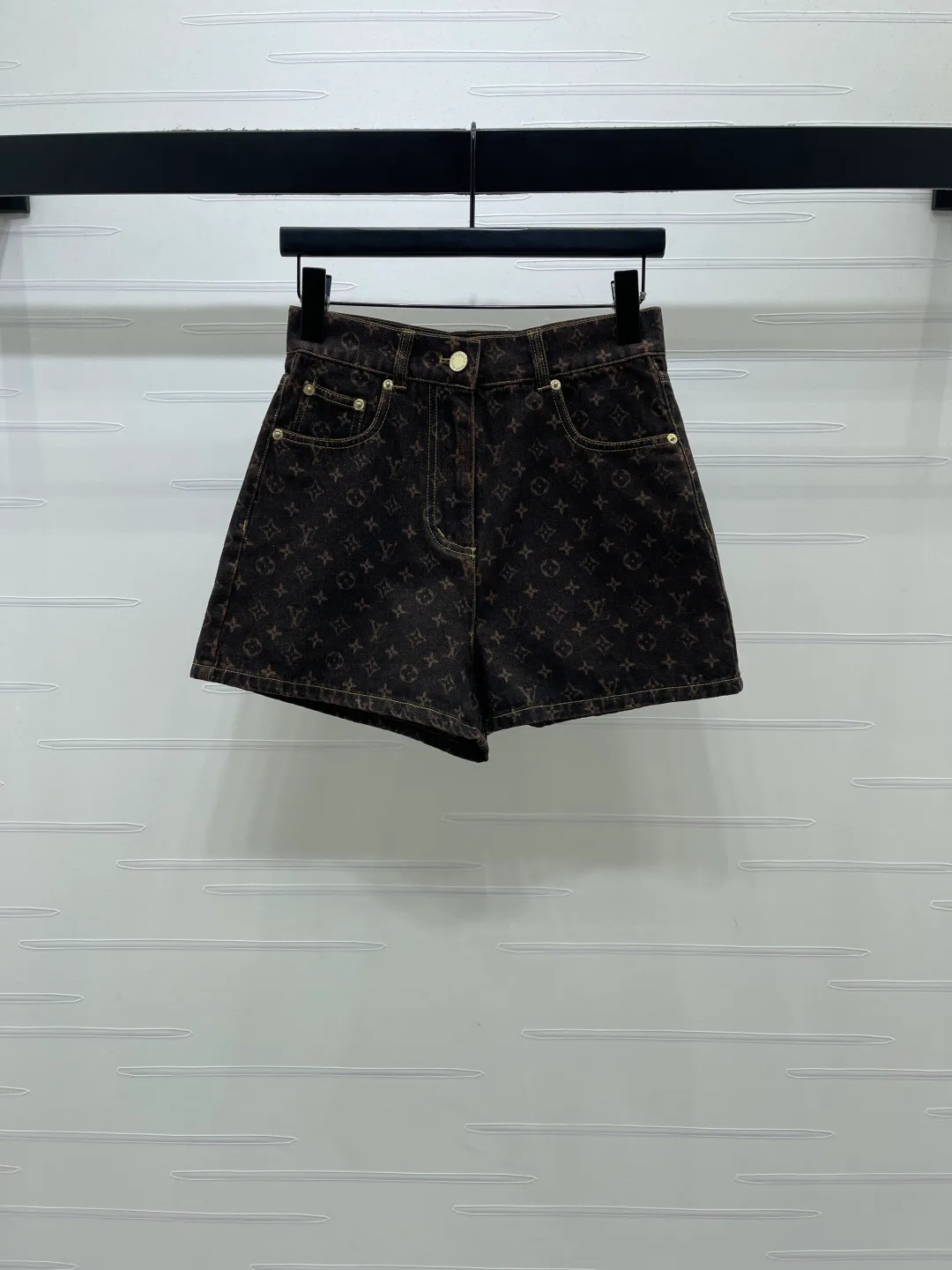 Шорты Женские Louis Vuitton 12754557