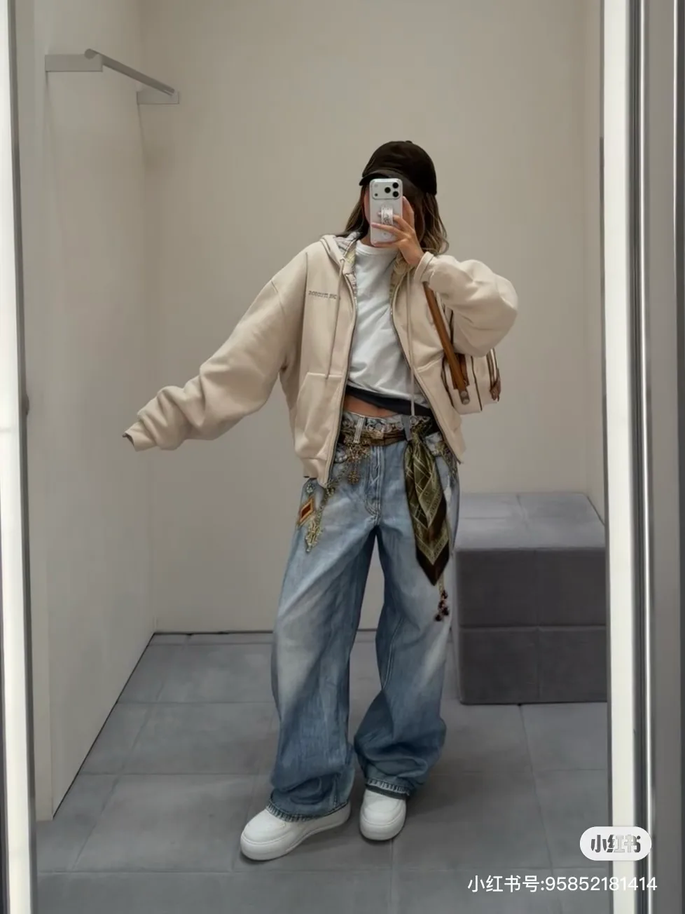 Джинсы Женские Acne Studios 18969459