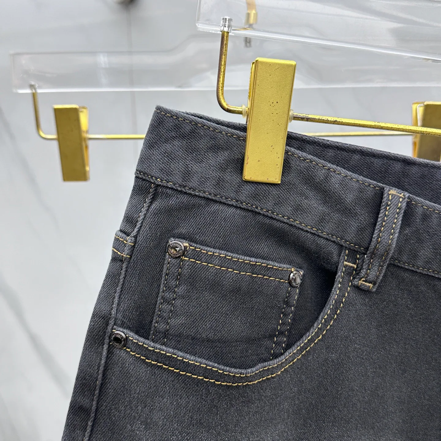 Джинсы Мужские Burberry 669034