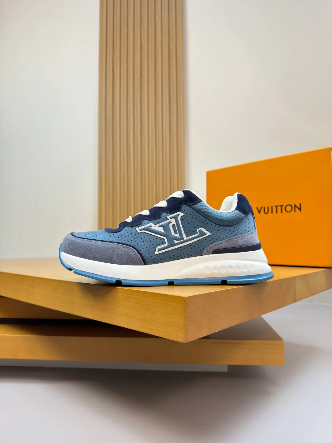 Кроссовки Мужские Louis Vuitton 9898482